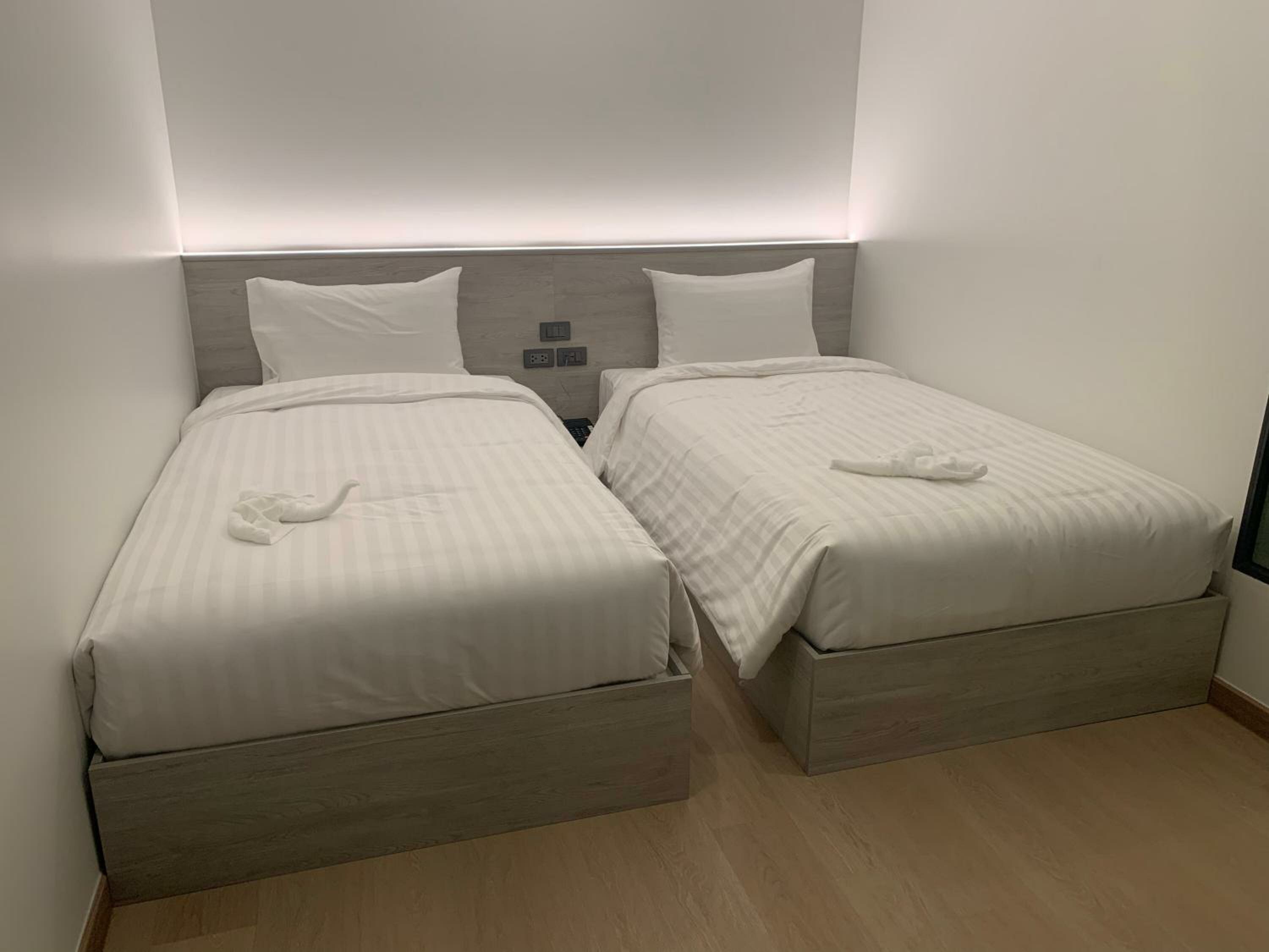 Twin Room with Bathroom