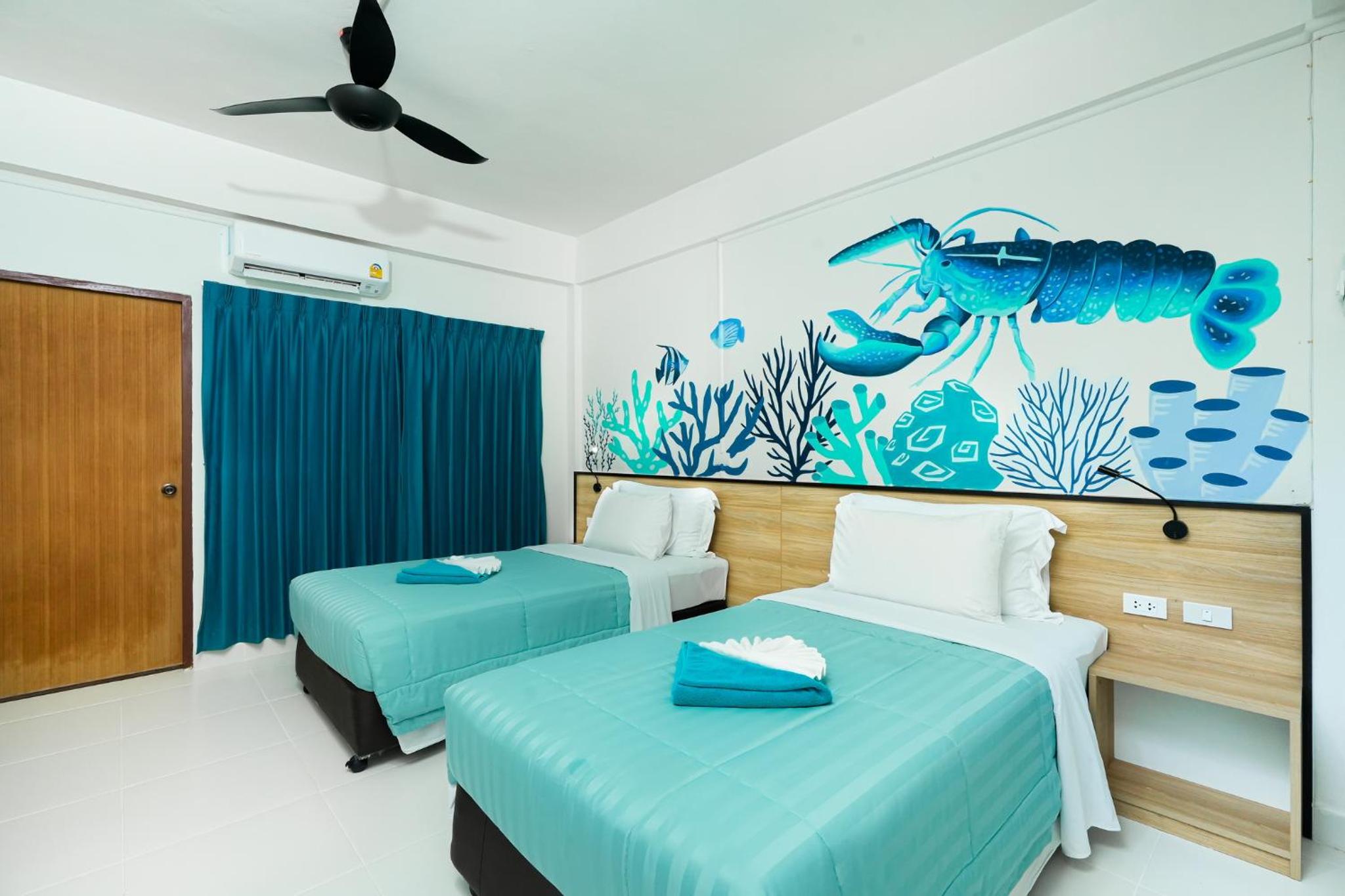 Deluxe Twin Room with Sea View