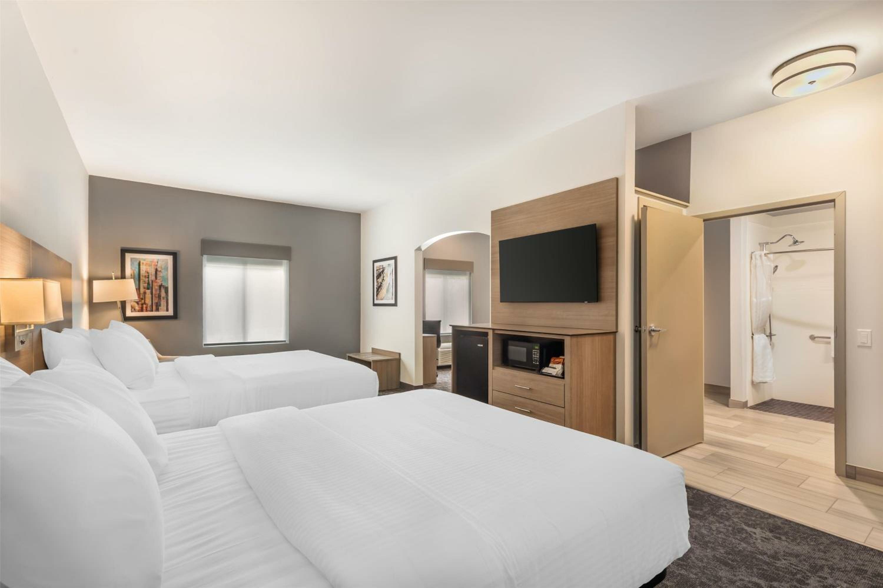 Queen Suite with Two Queen Beds, Roll-In Shower and Sofa Bed - Disability Access/Non-Smoking