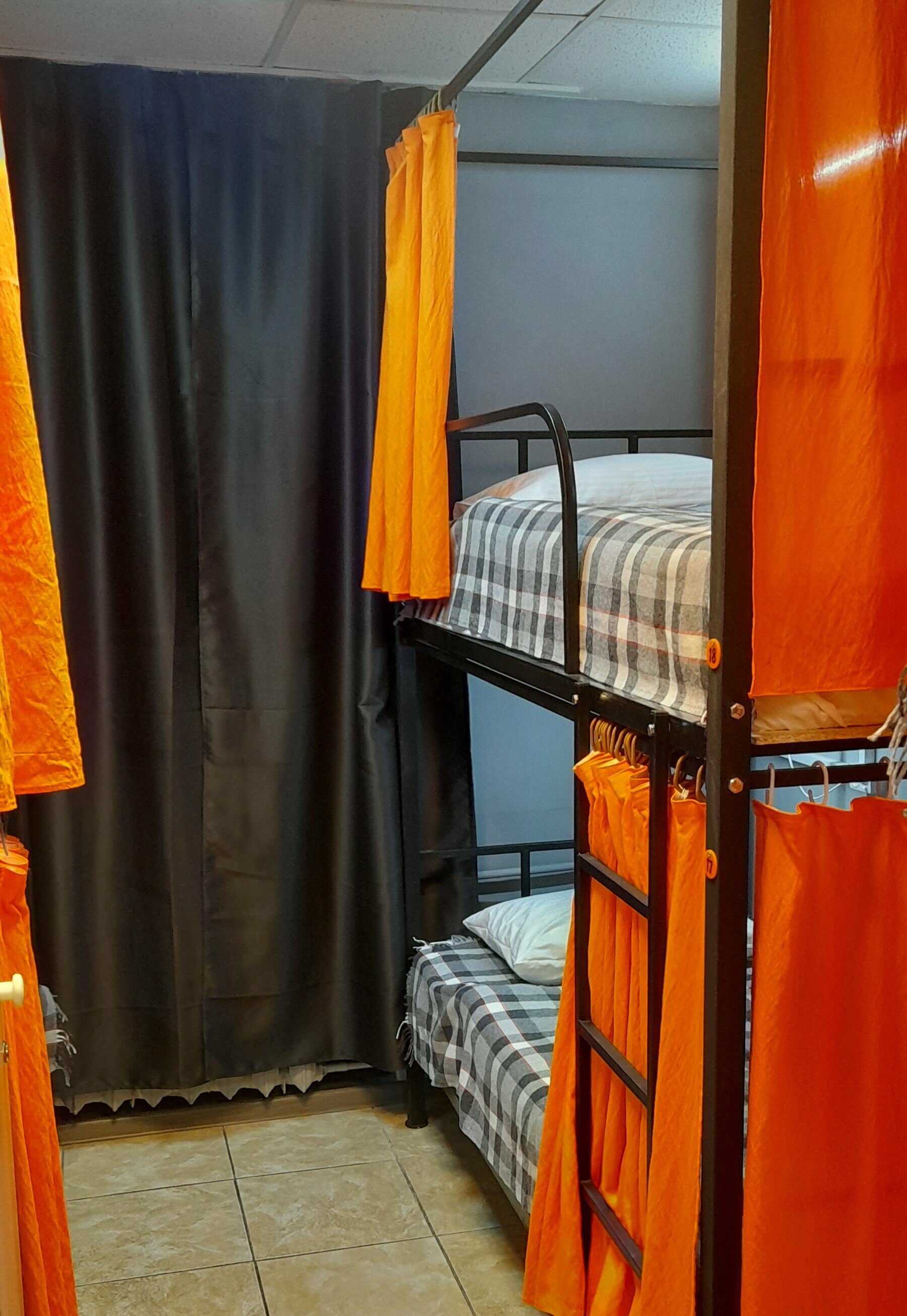 Общий номер для мужчин и женщин