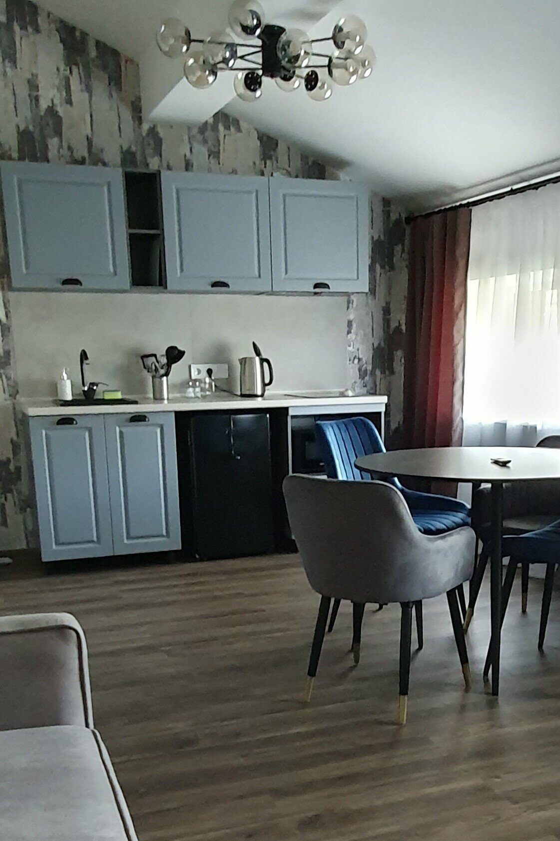 2–комнатная Студия Мансарда