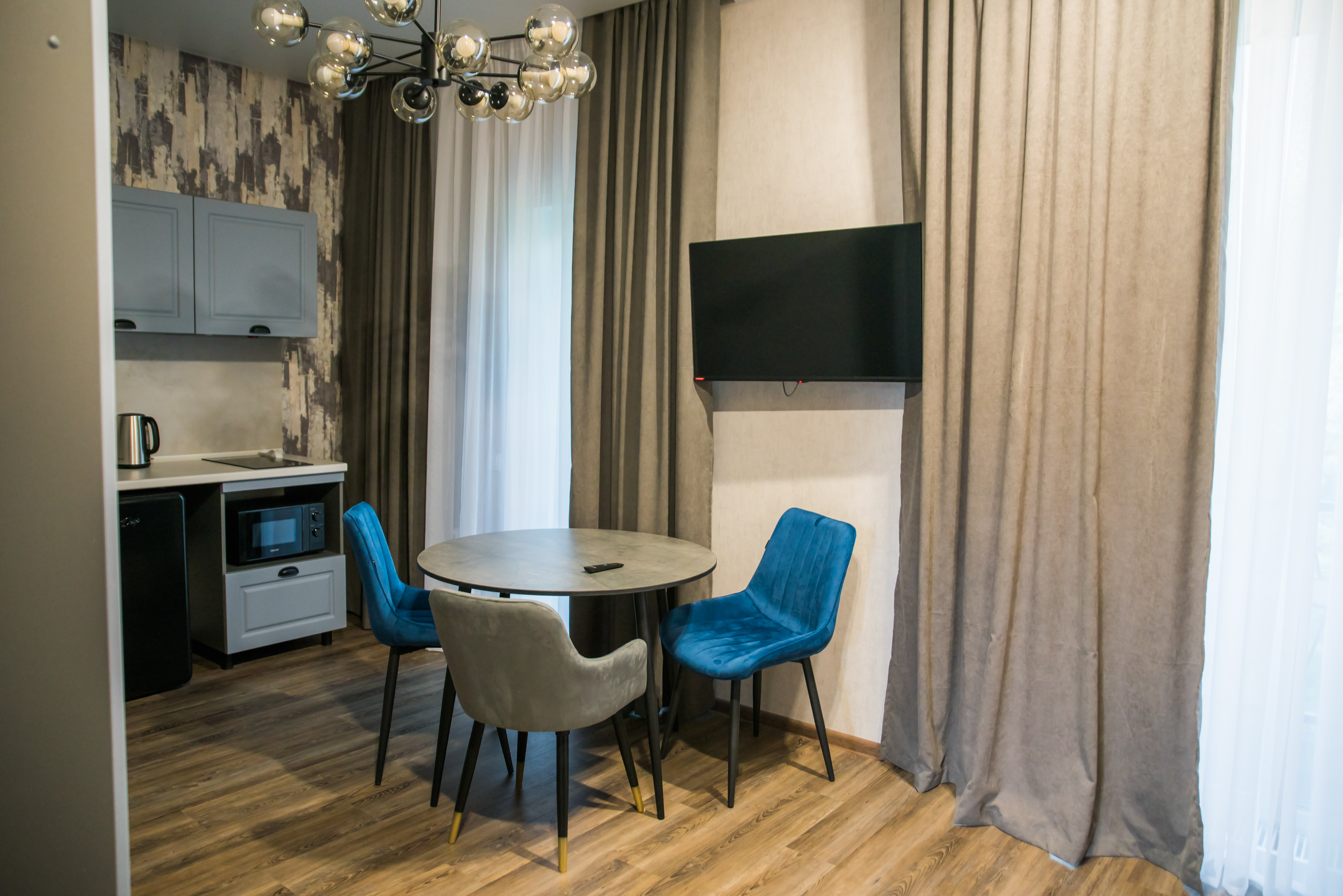 3-комнатная Студия в 2 уровнях