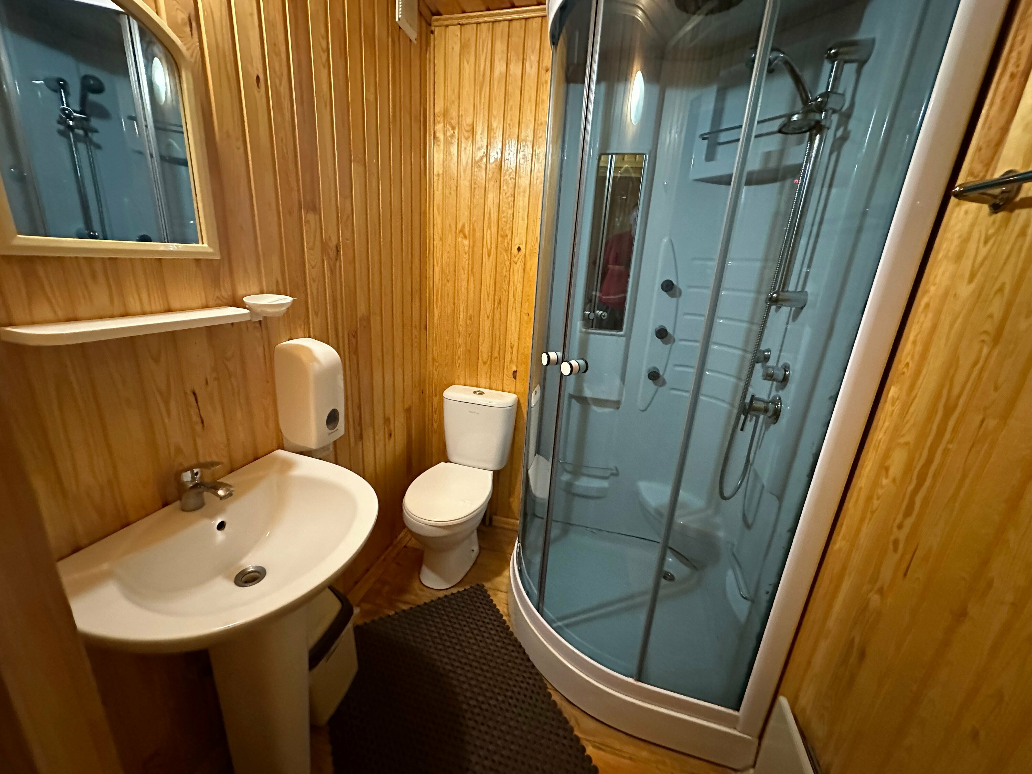 Большой двухместный номер с 1 кроватью