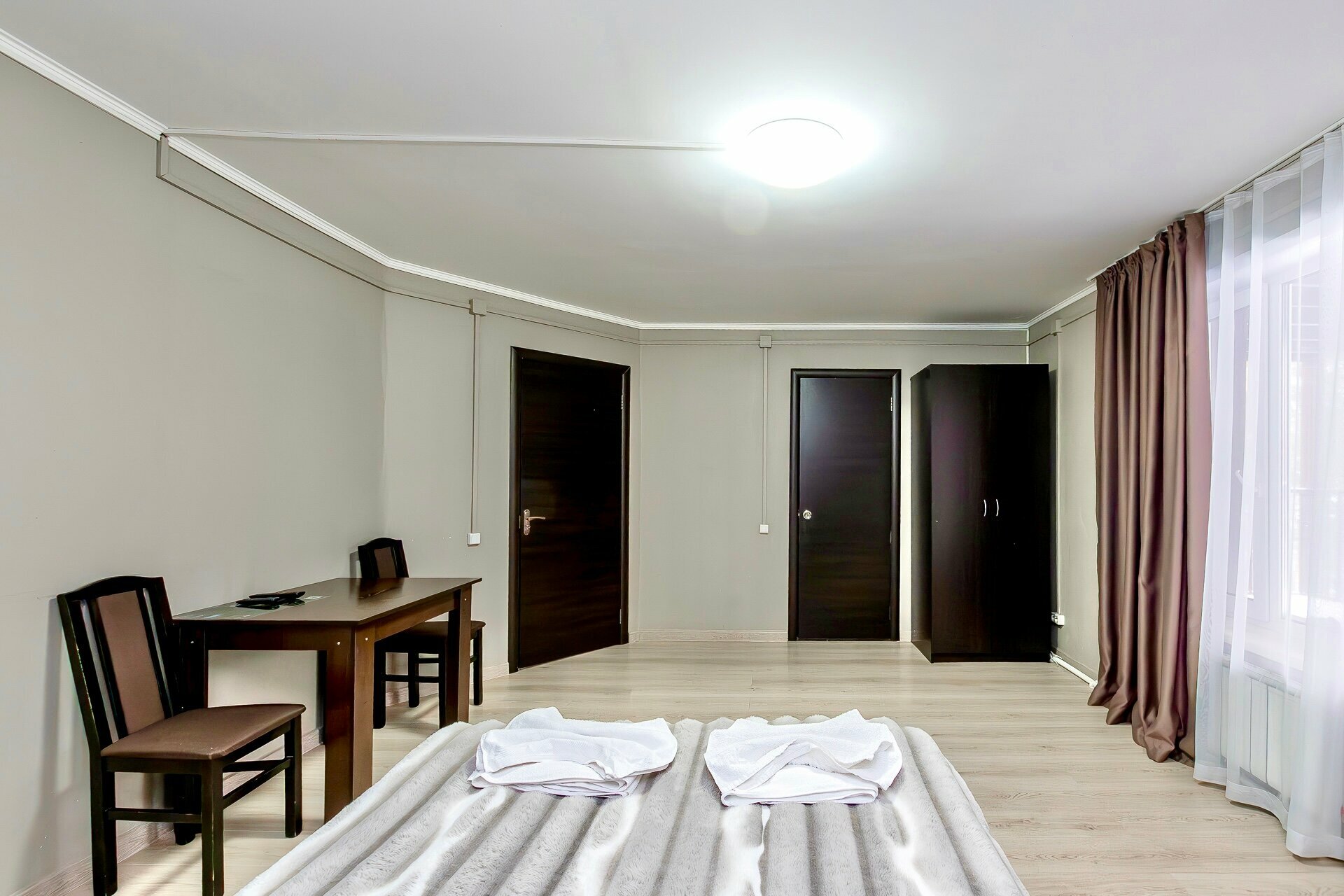 Двухместный стандарт с 1двуспальной кроватью с личной террасой с видом на горы и Катунь