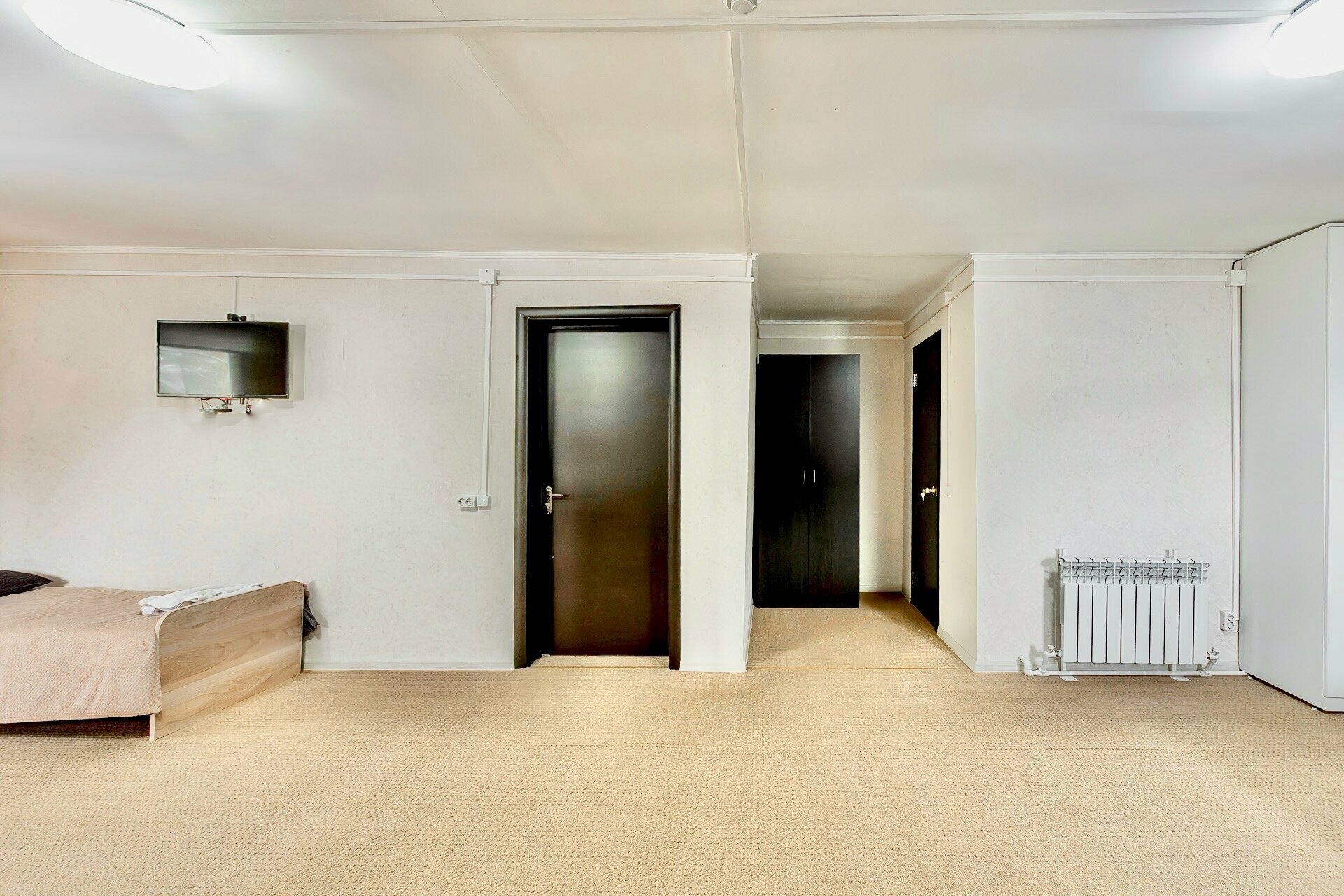 Семейный номер с видом на горы