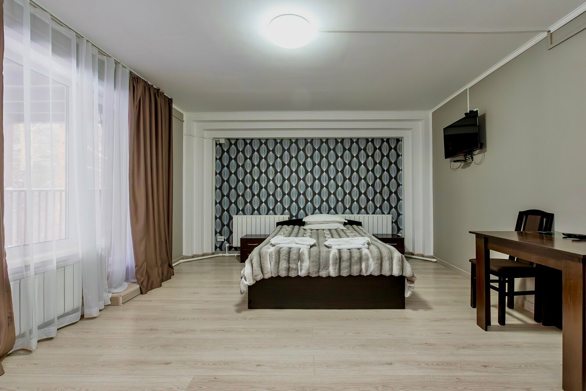 Двухместный стандарт с 1двуспальной кроватью с личной террасой с видом на горы и Катунь