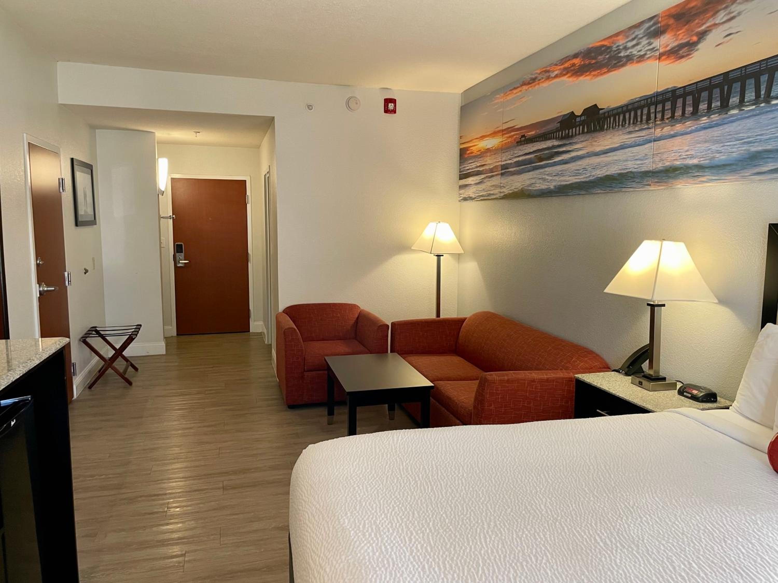 King Suite -  Non-Smoking