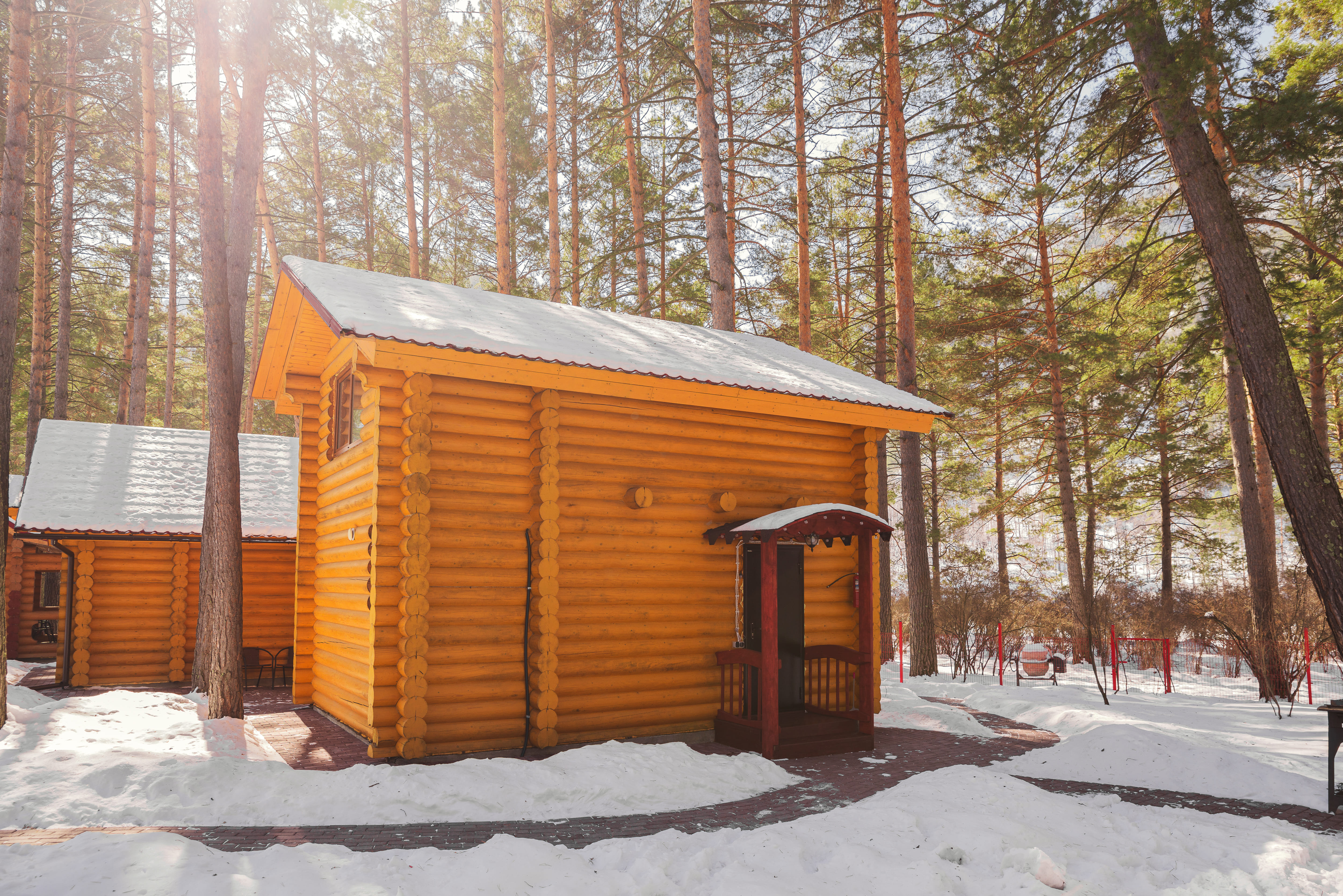 Двухэтажный дом с видом на Катунь