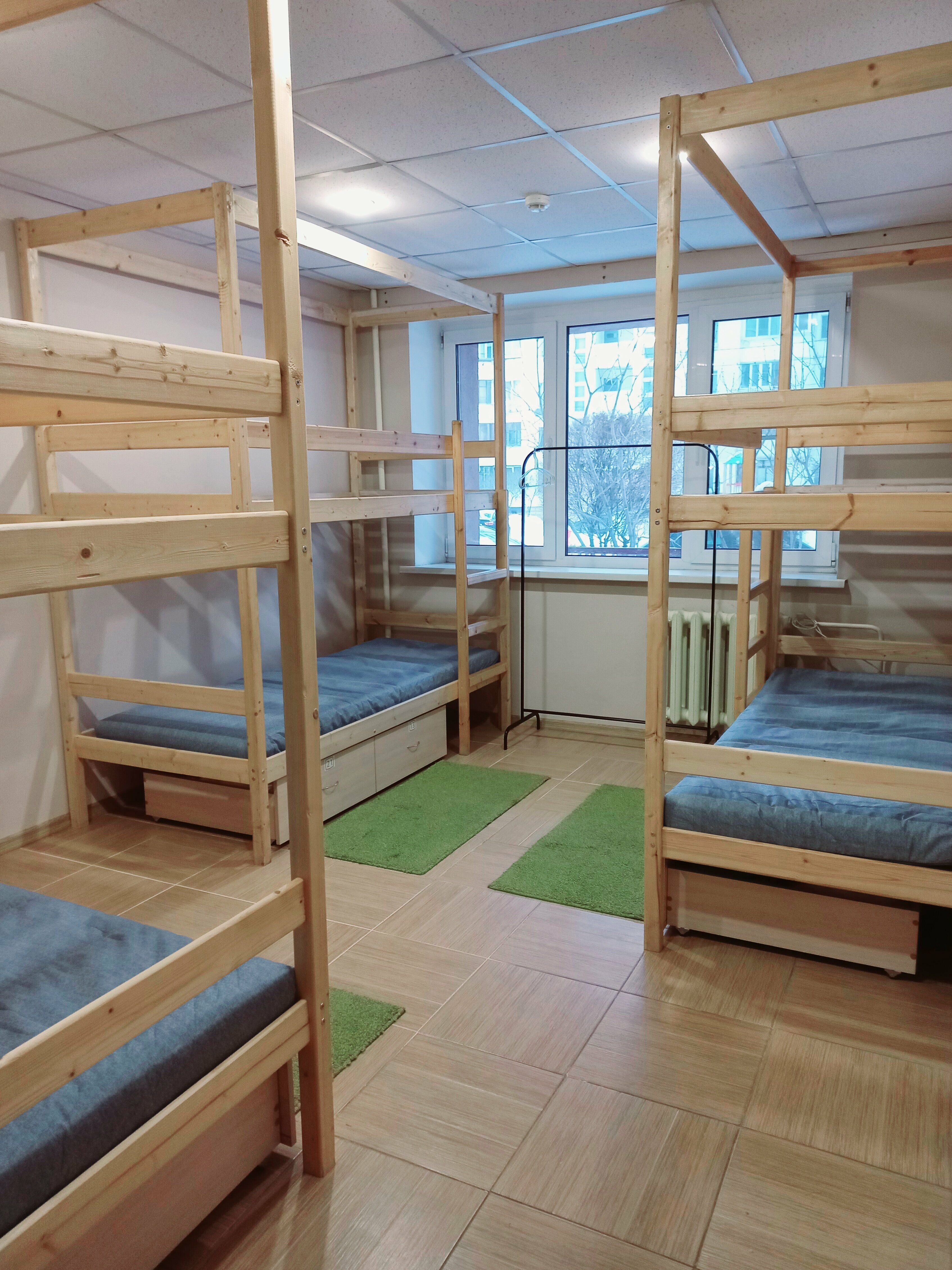 Кровать в общем 6-местном номере