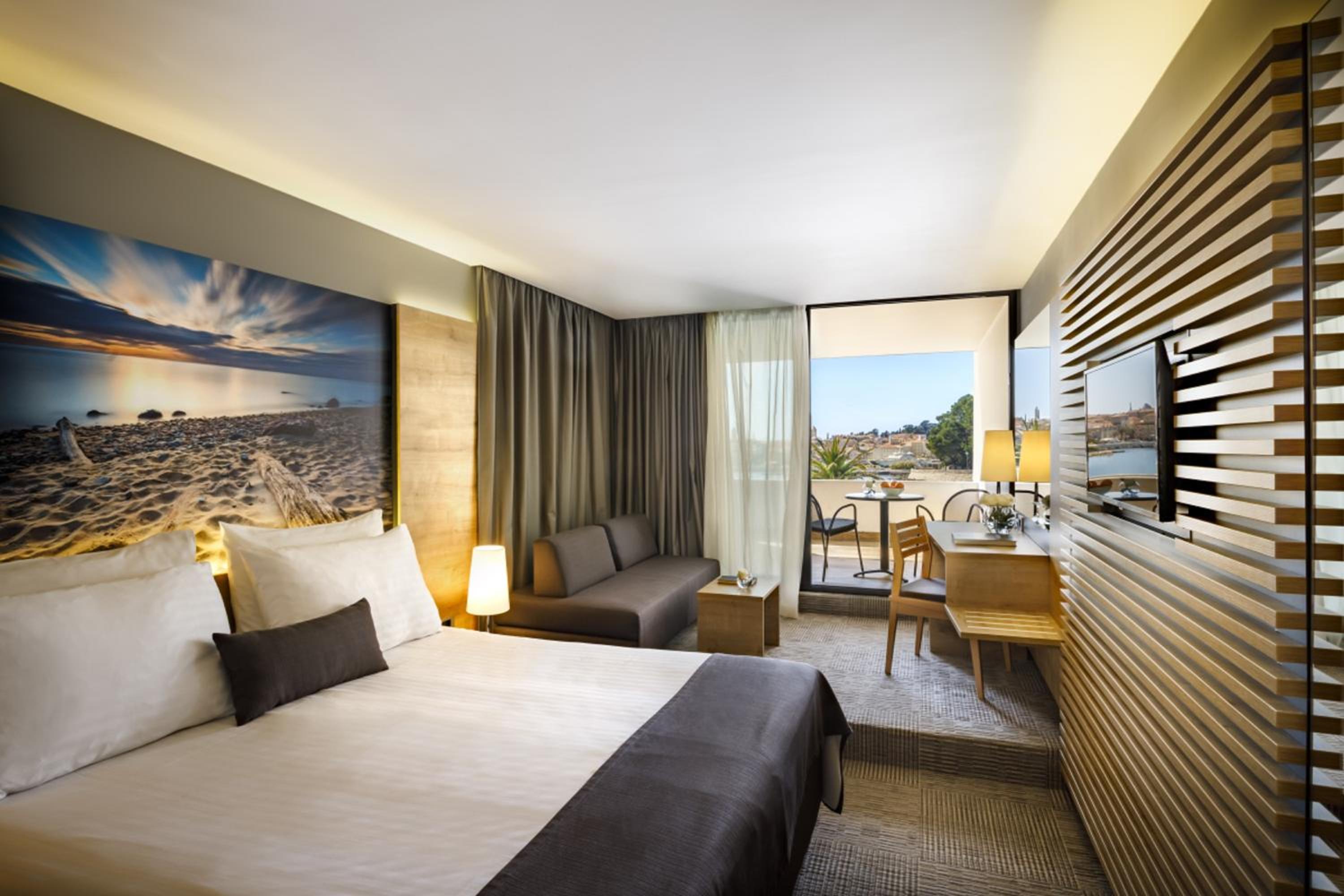 Room For 2+2 Seaview