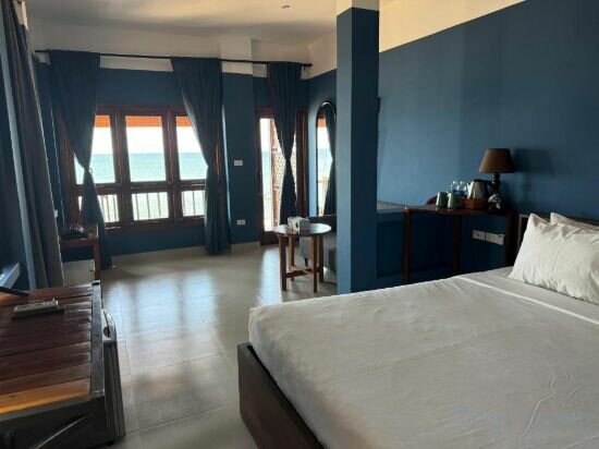 Beach Front Bungalow Double