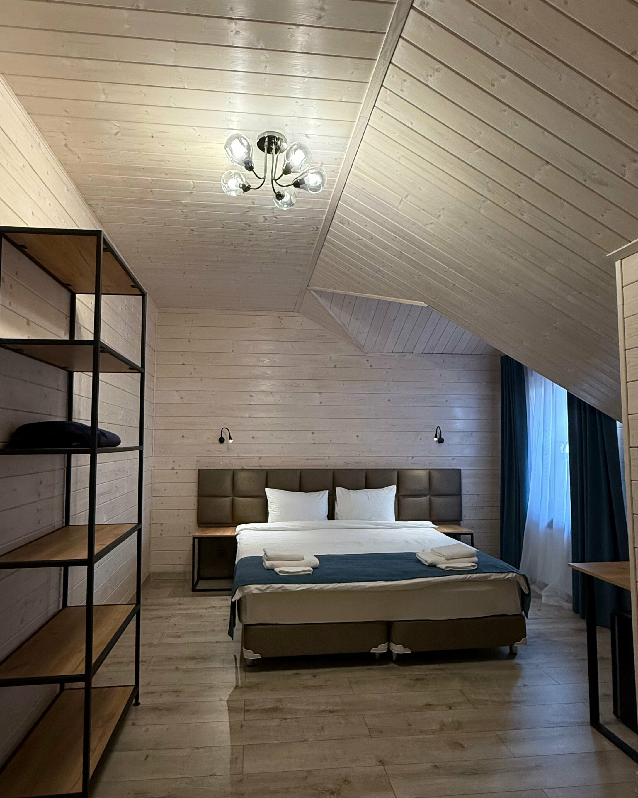 Улучшенный четырехместный номер