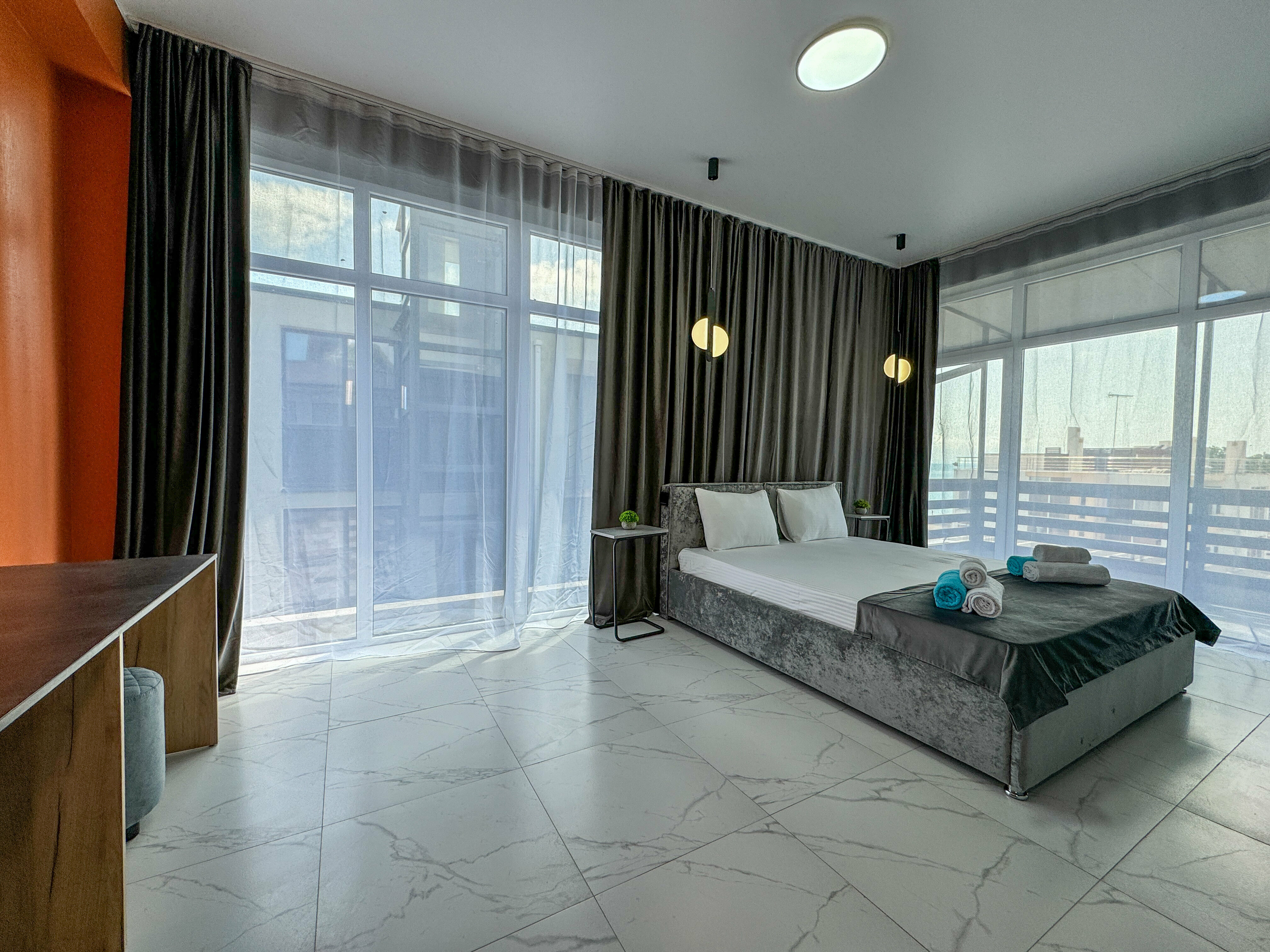 Улучшенный люкс