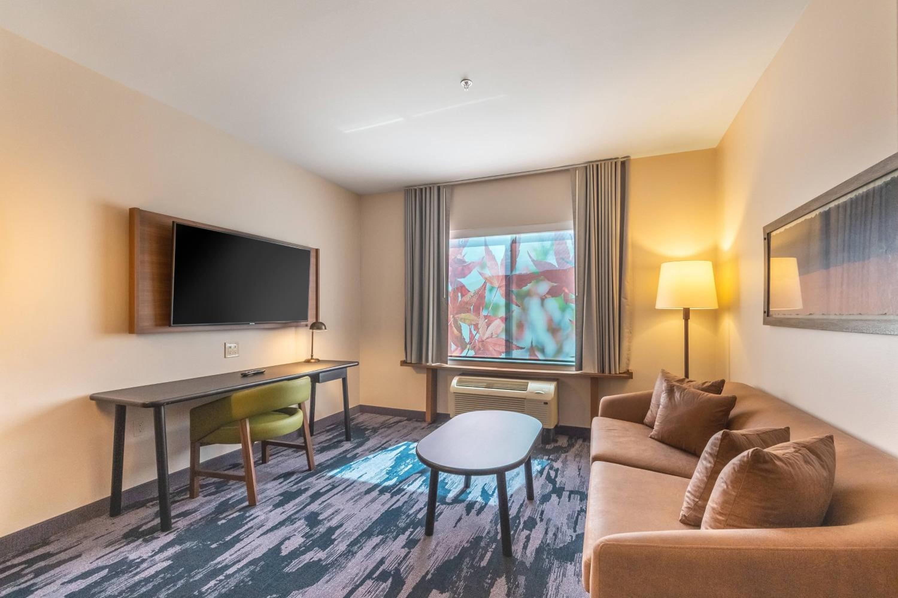 Suite, 1 King, Sofa bed