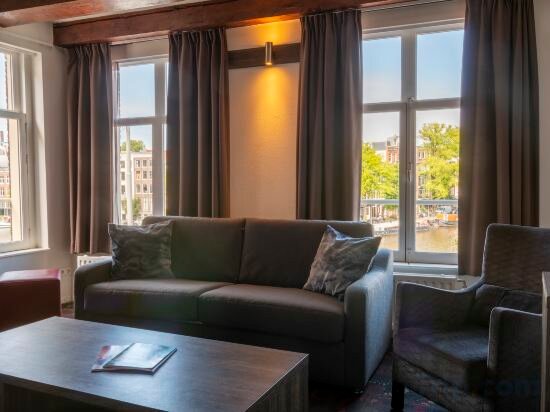 Apartment 1 Twin Bed 1 Sofabed