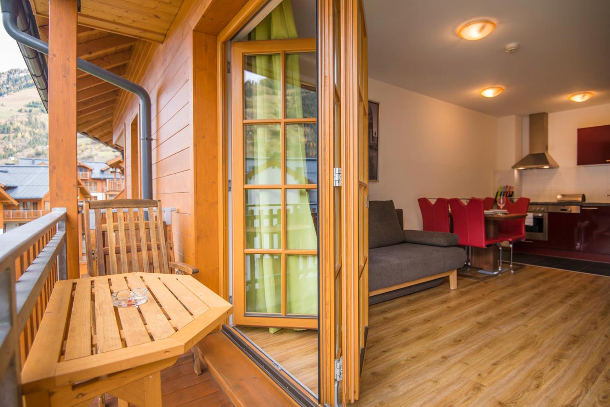 One-Bedroom Apartment with Sofa Bed