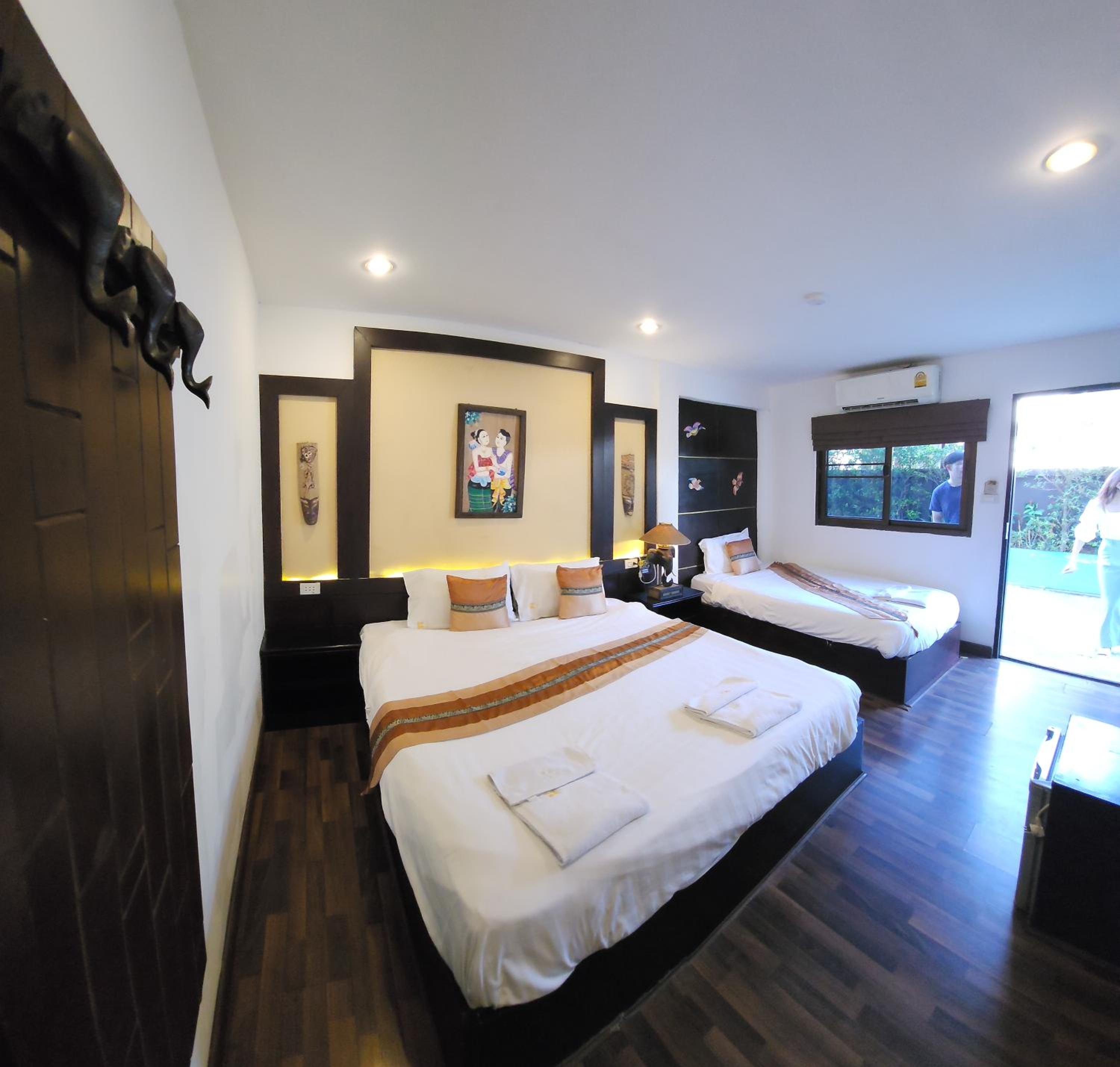 Deluxe Triple Room