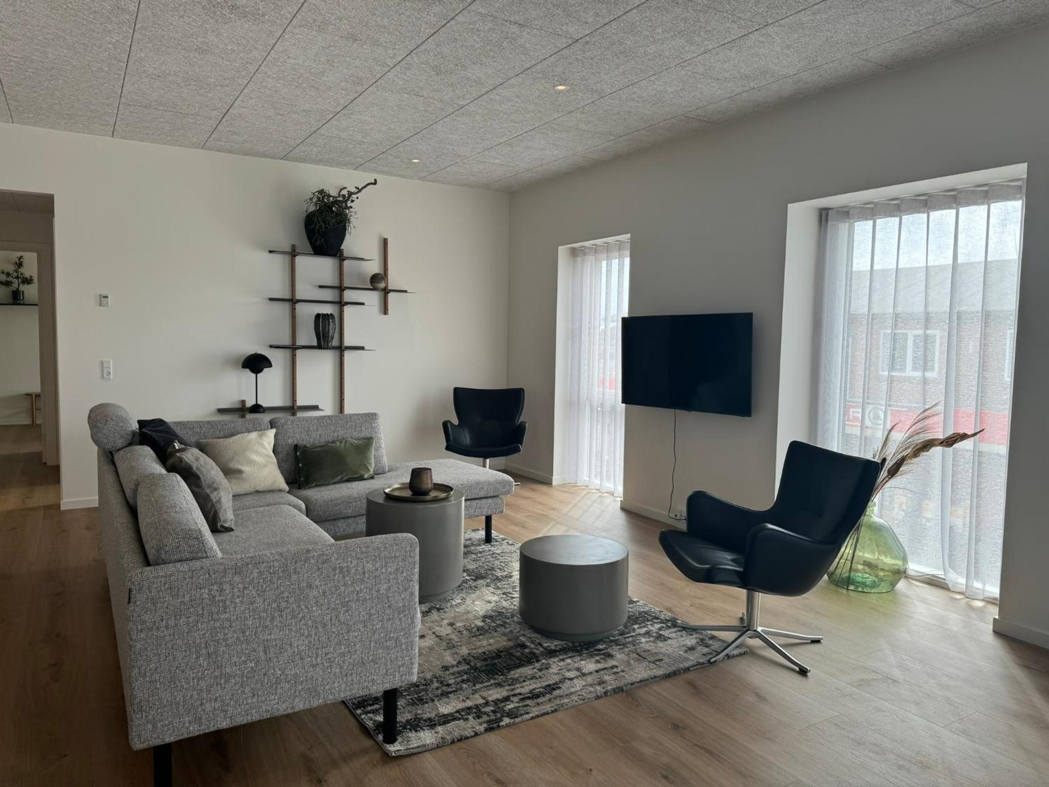 Two-Bedroom Deluxe Apartment with Harbor View