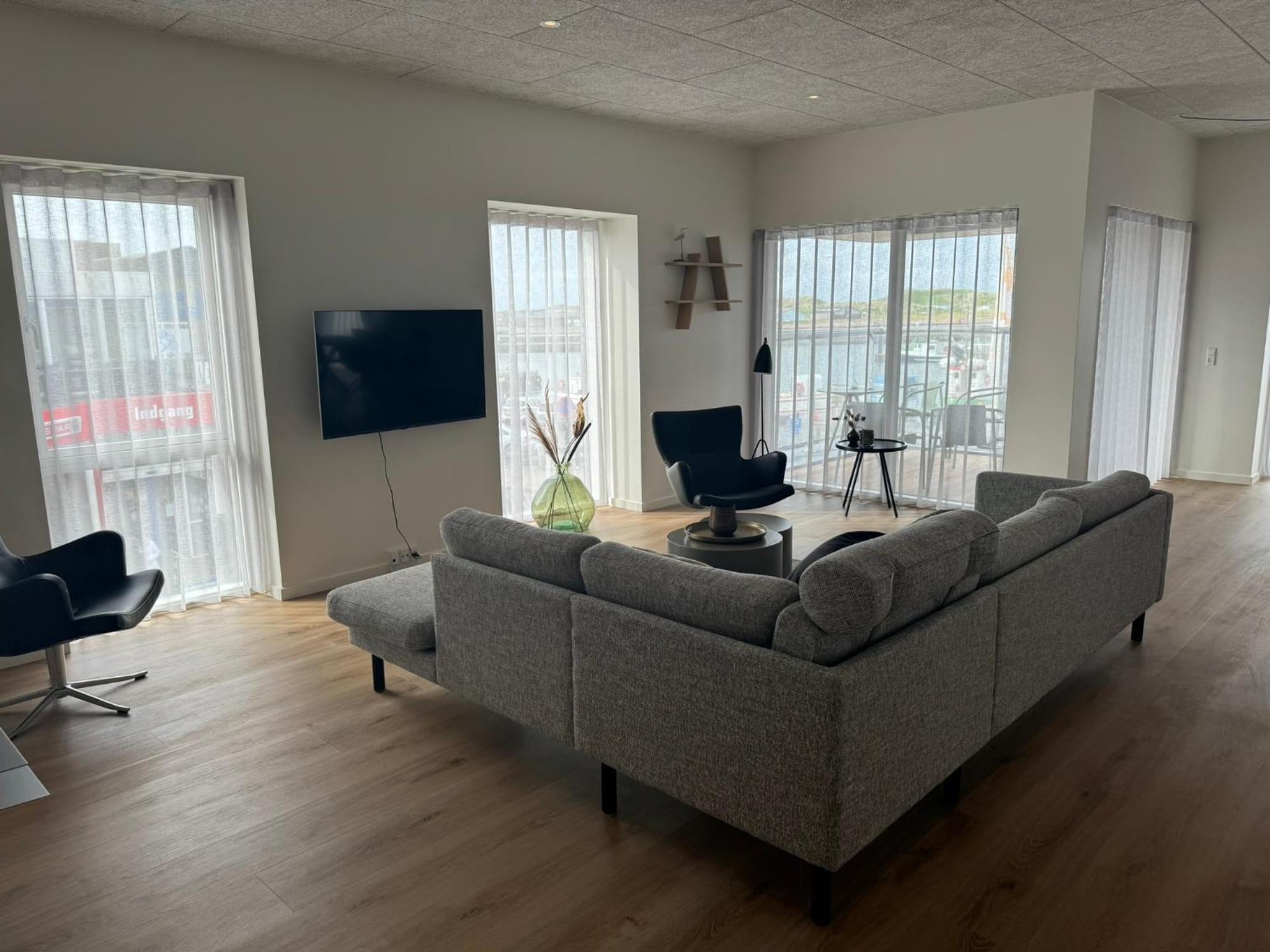 Two-Bedroom Deluxe Apartment with Harbor View