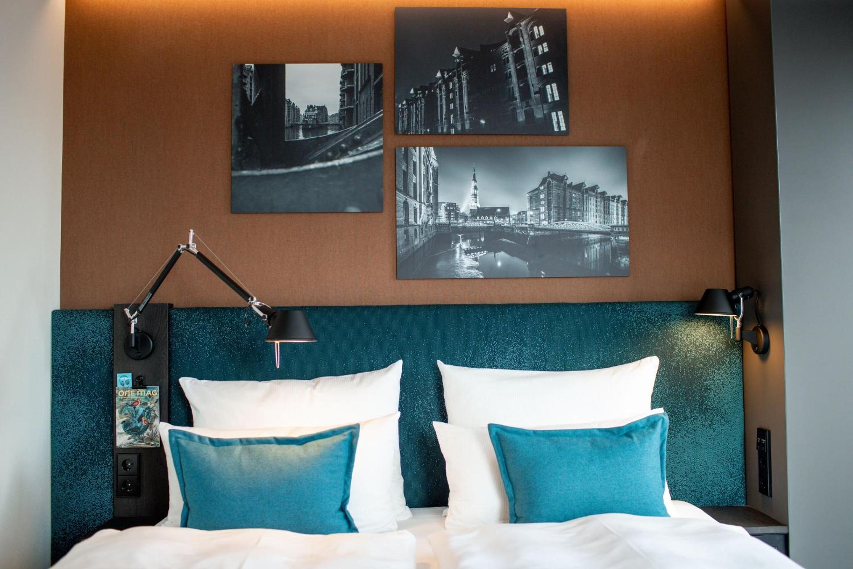 Superior room with view