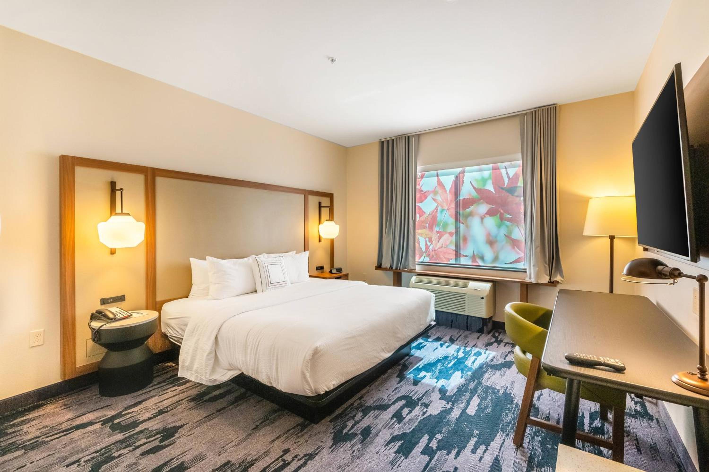 Guest Room, 1 King