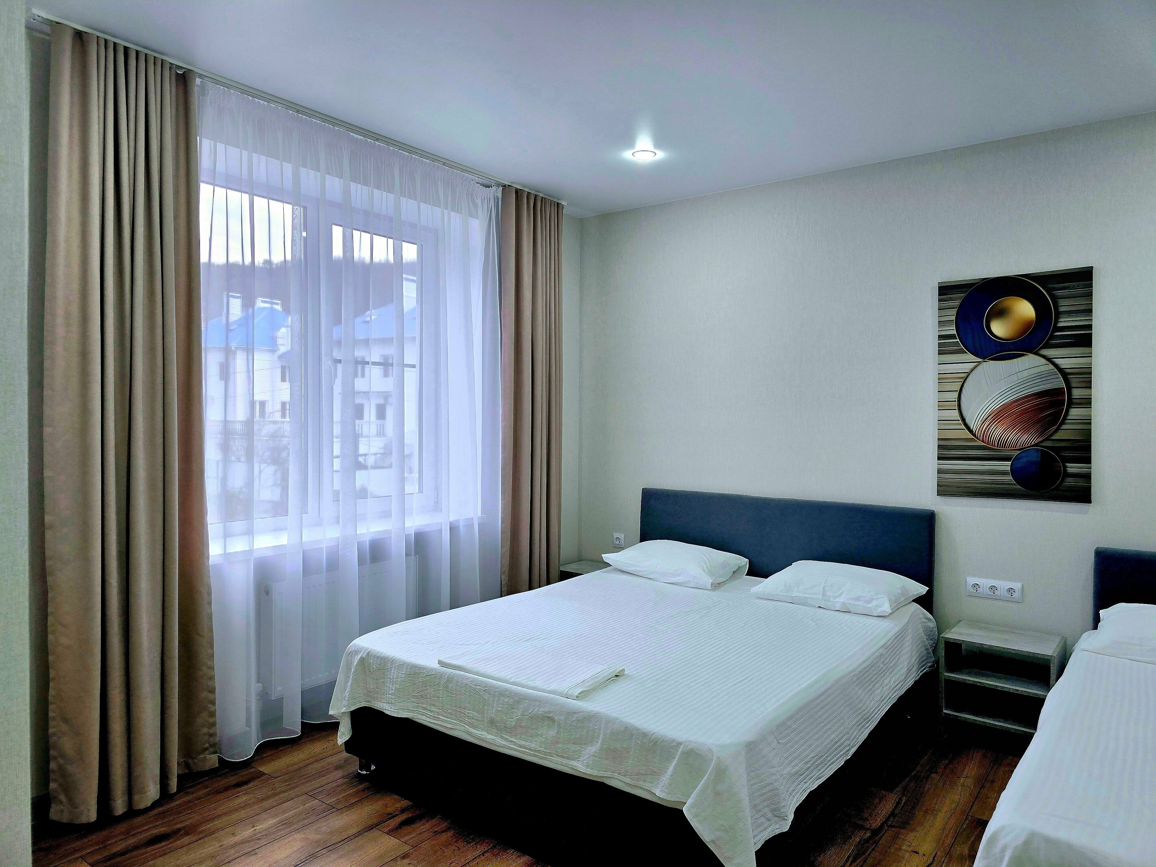 Современные апартаменты с тремя спальнями