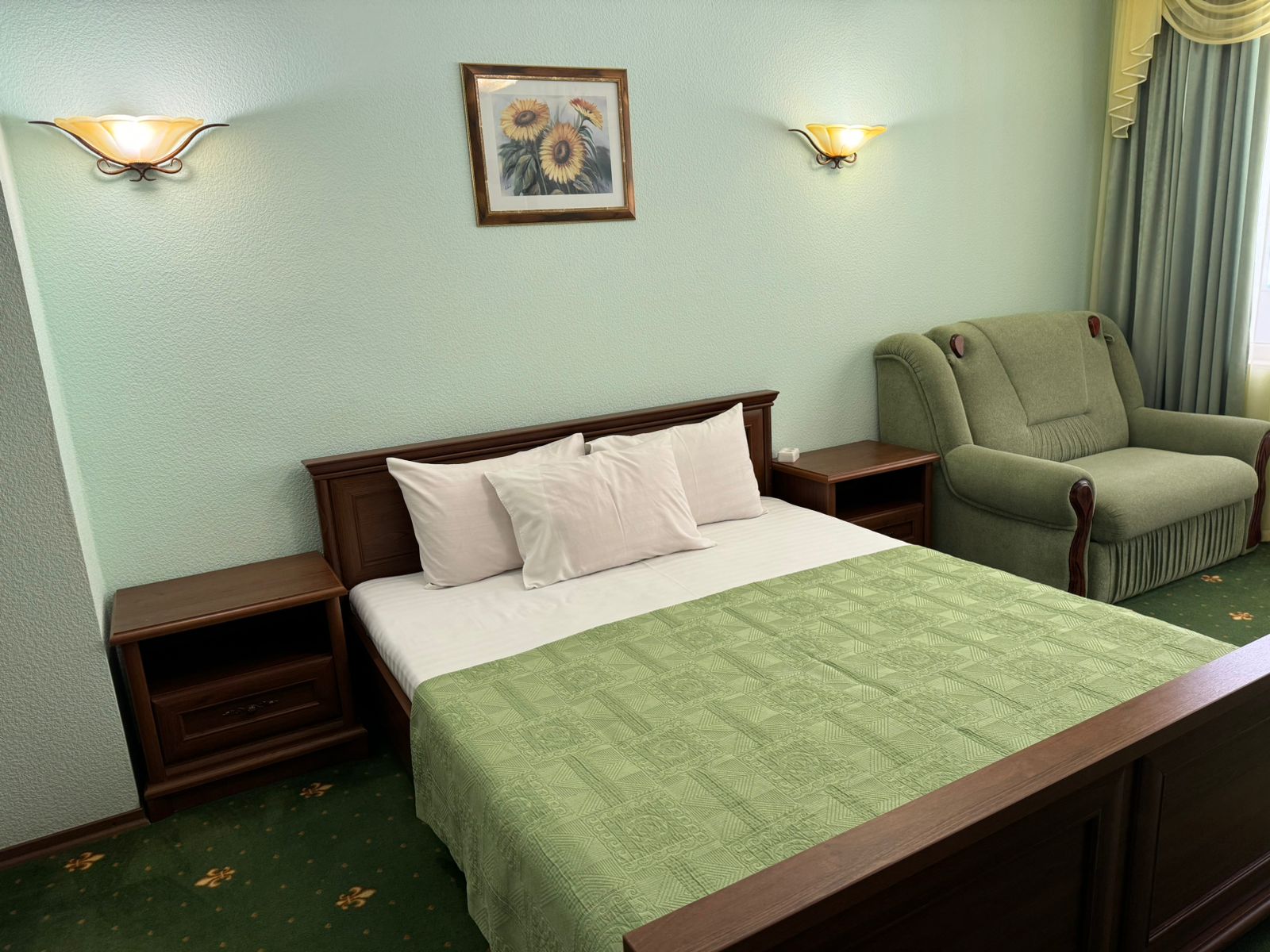 Корпус 1: "СТАНДАРТ КОМФОРТ" ЮЖНЫЙ (3-х местный)(200 метров до моря)