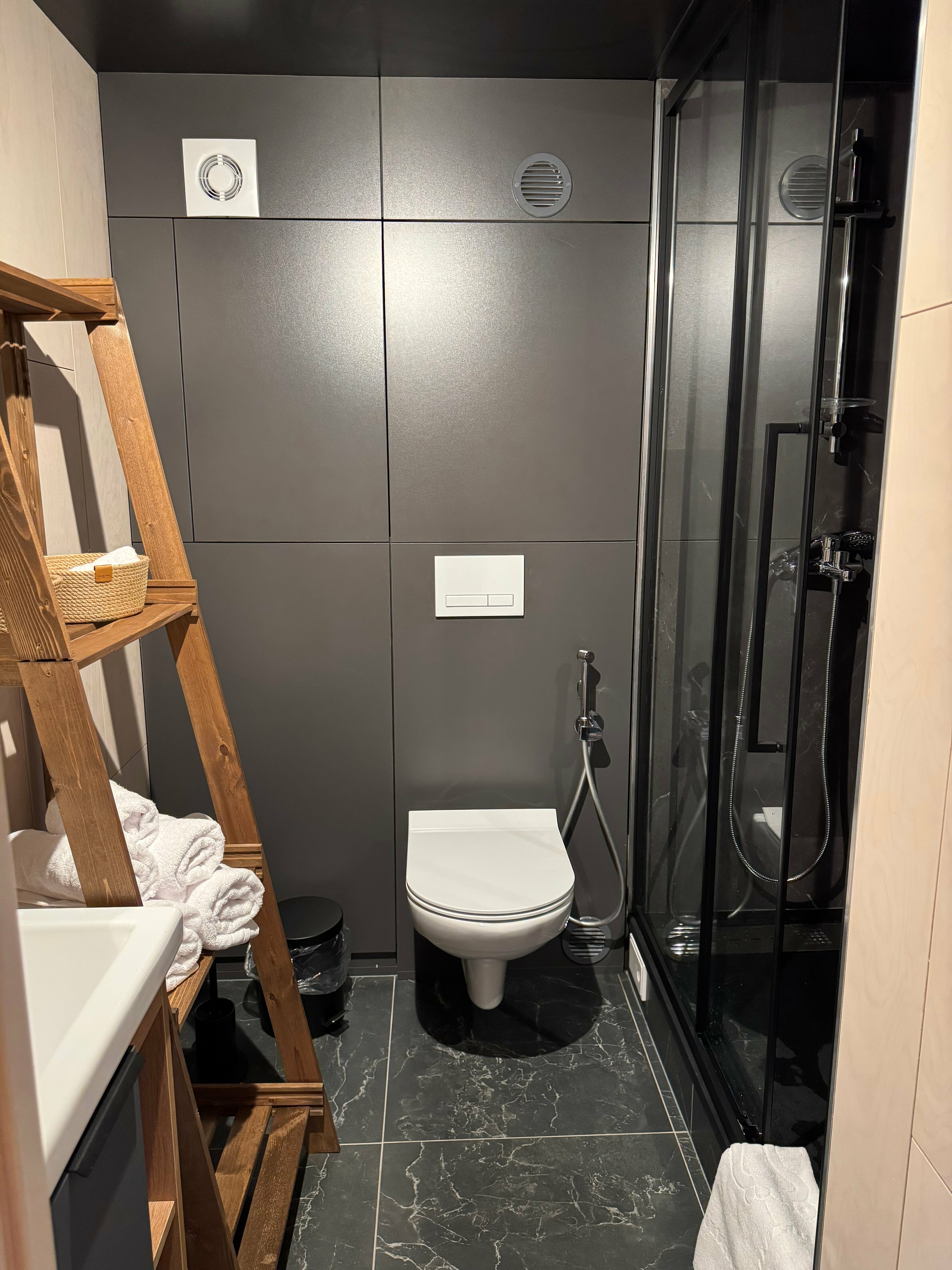 Дом с видом на лес