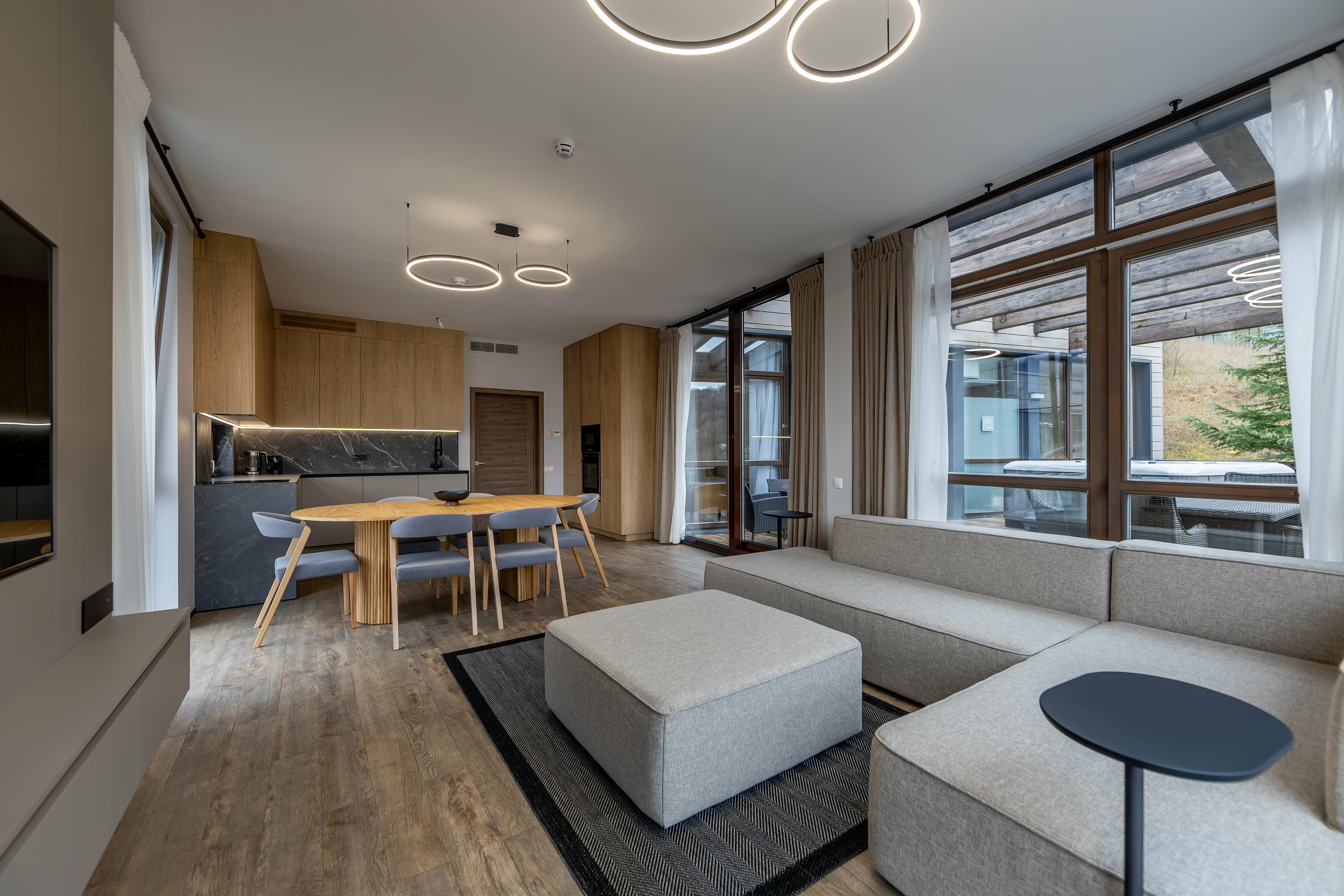 Вилла с 3-мя спальнями и панорамным видом на горы c Джакузи на террасе