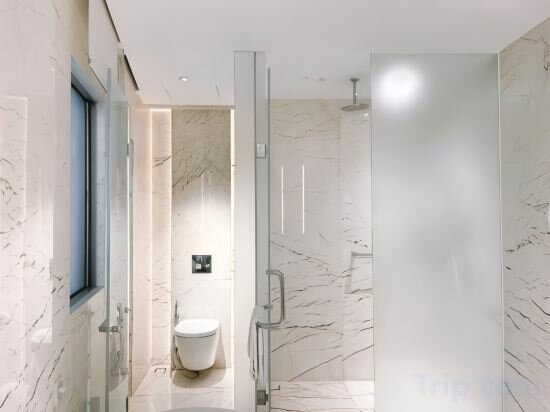 One Bedroom Suite City View