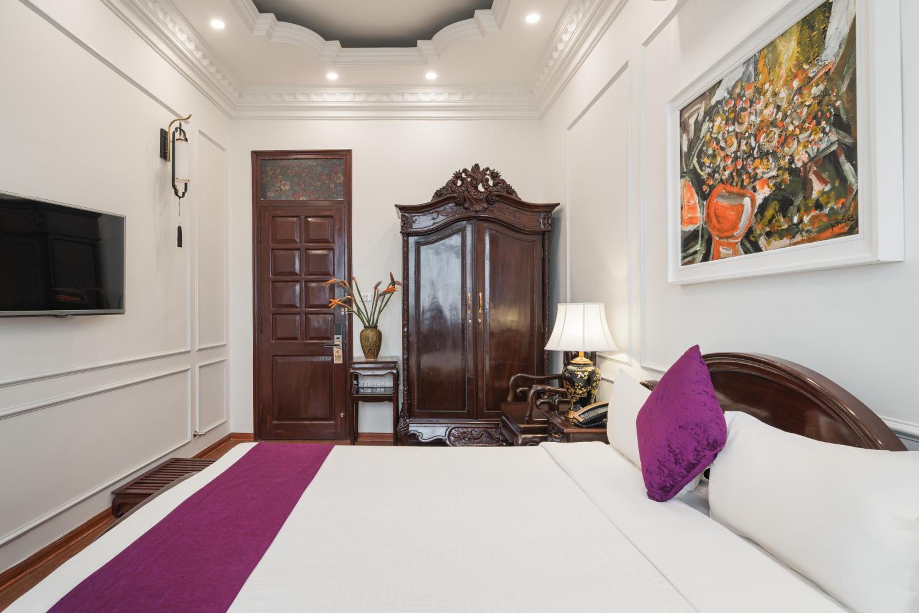 Deluxe Quiet Double or Twin Room