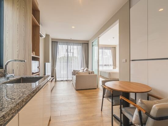 Grand Deluxe Suite Hollywood Twin
