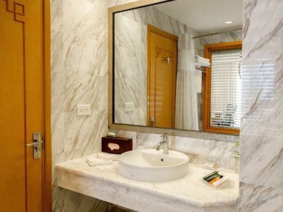 Accessible King Room