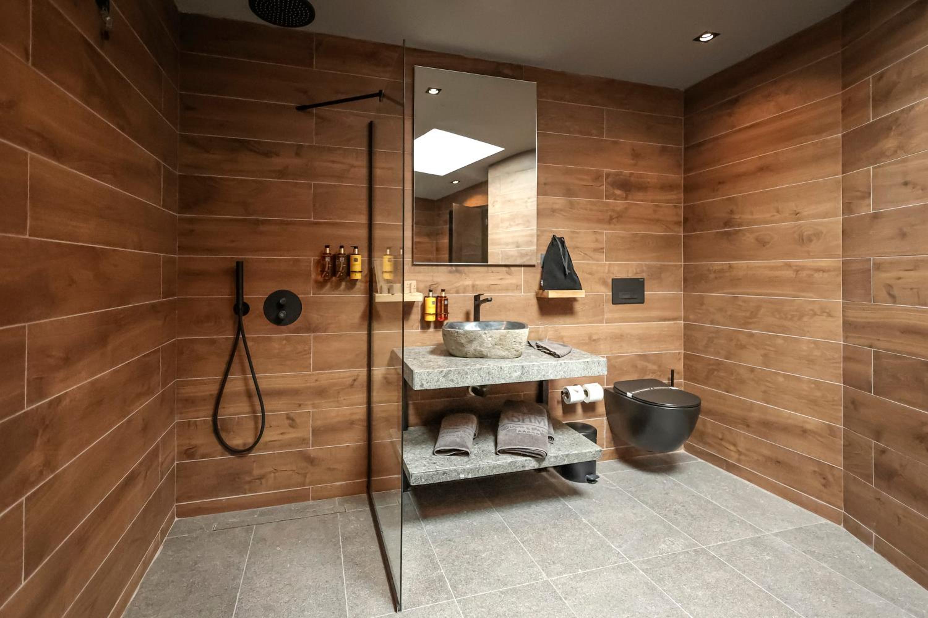 Apartment - Split Level