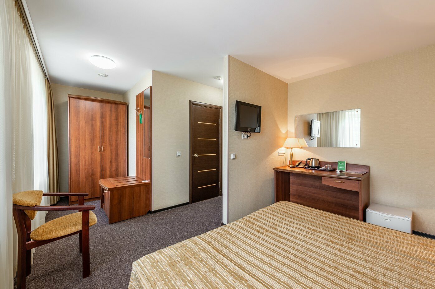 Номер Комфорт с двуспальной кроватью