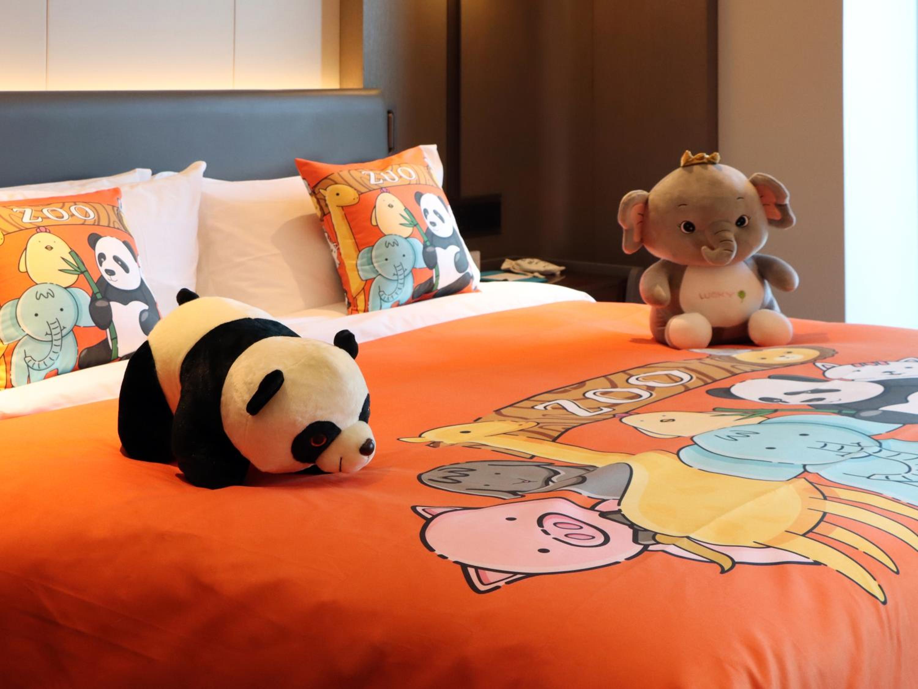 Animal Kingdom Parent-child Room