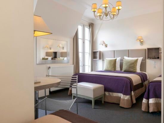 Classic Quadruple Room