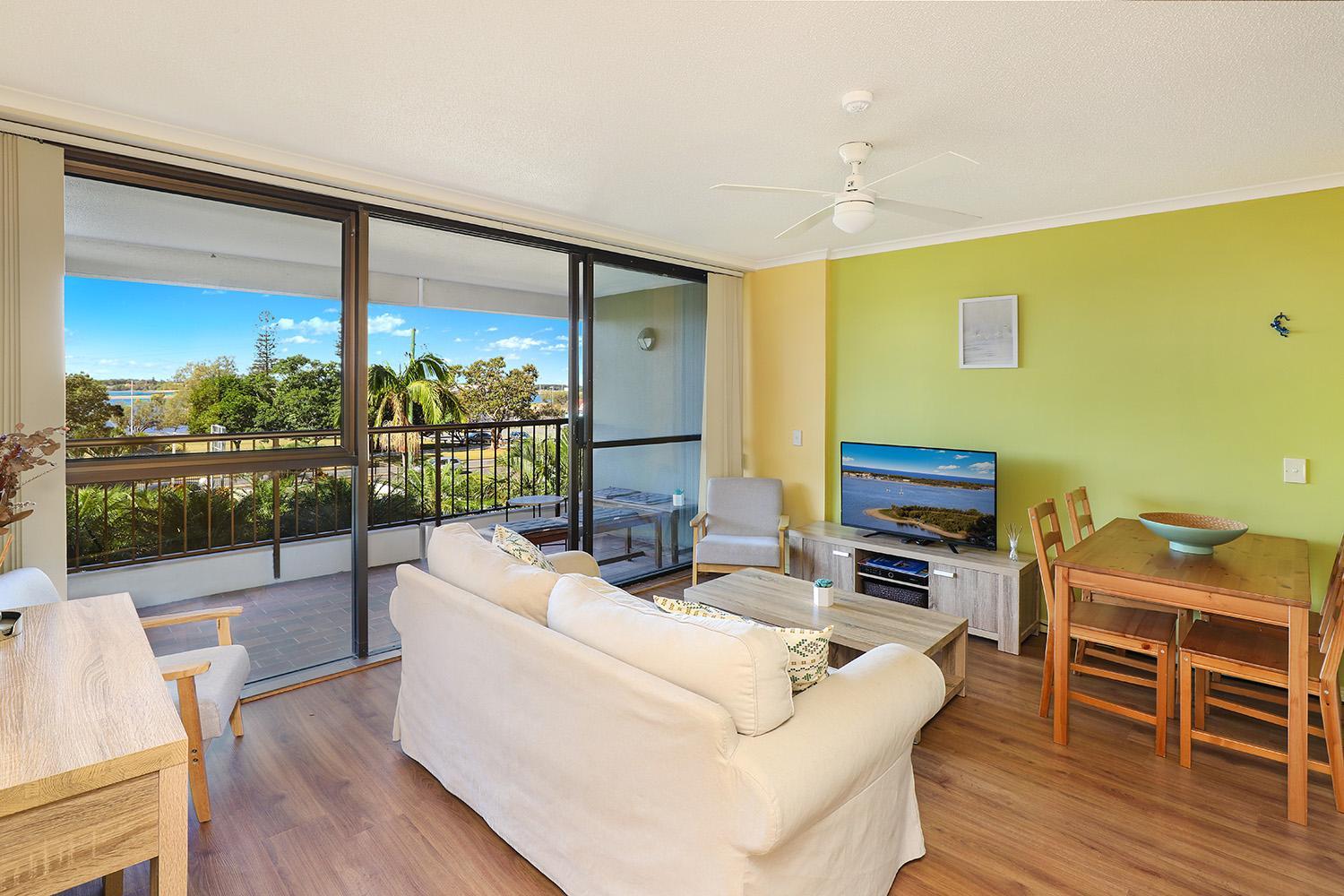 Two Bedroom Broadwater View Apartment