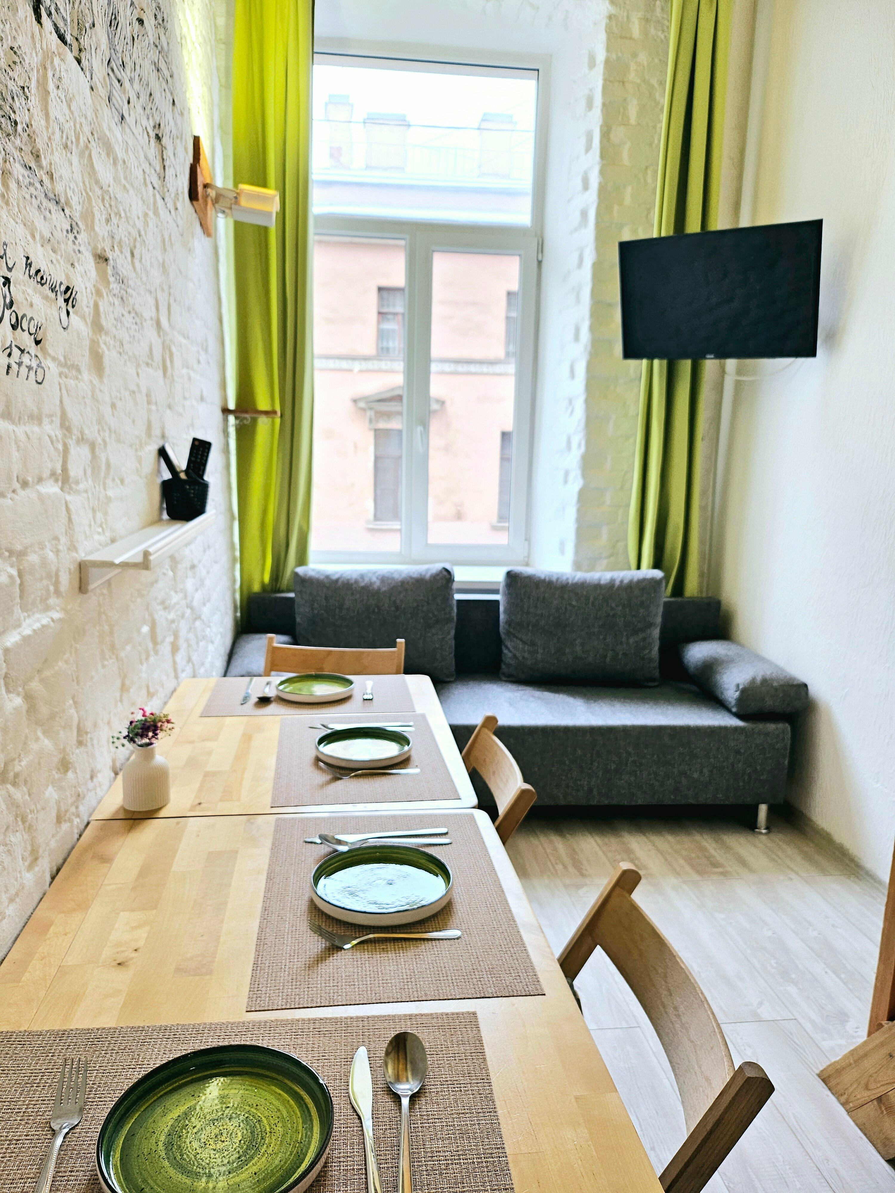 Двухуровневая студия для 4 гостей на набережной Канала Грибоедова