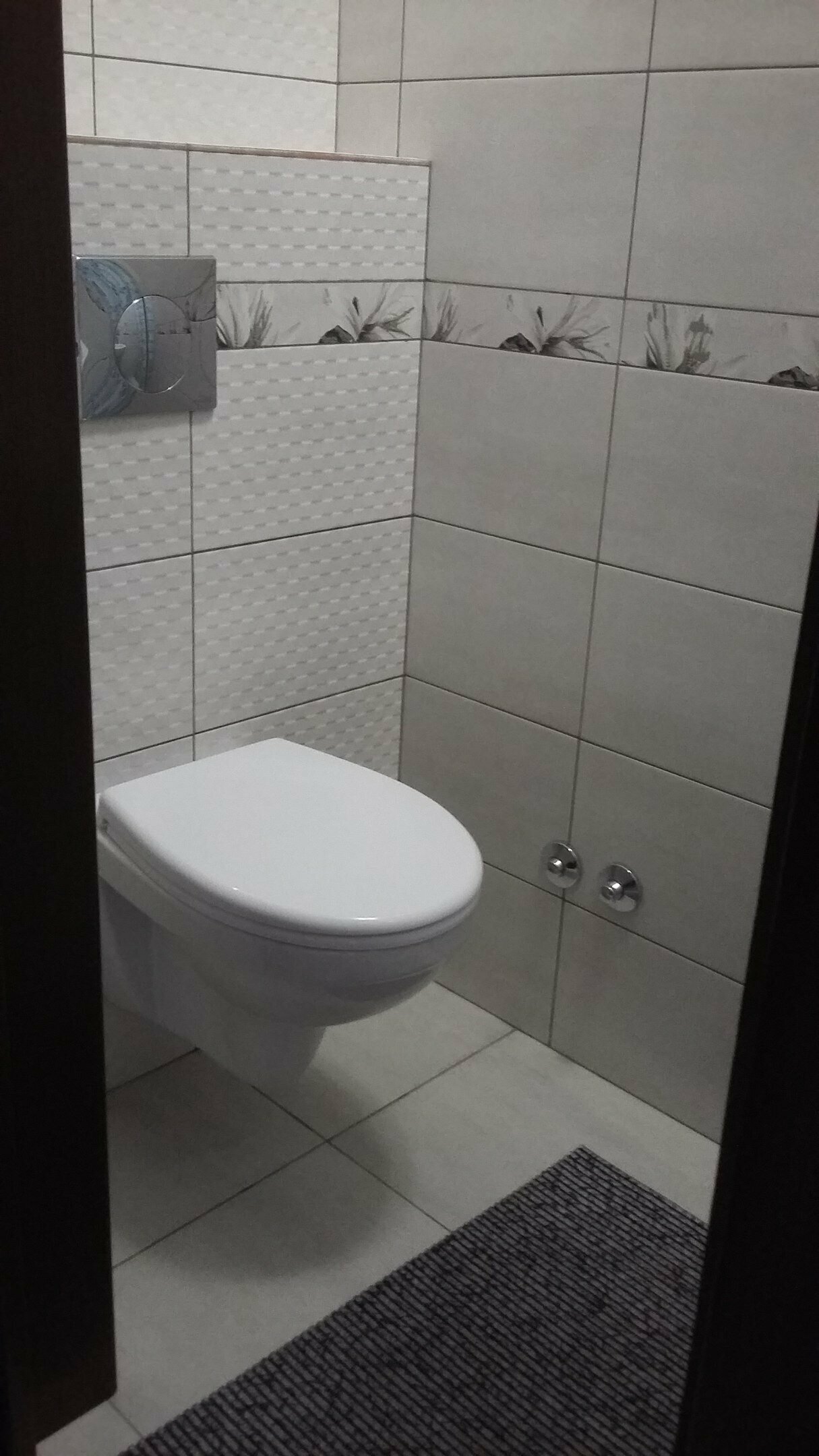 Семейный пятиместный номер с балконом