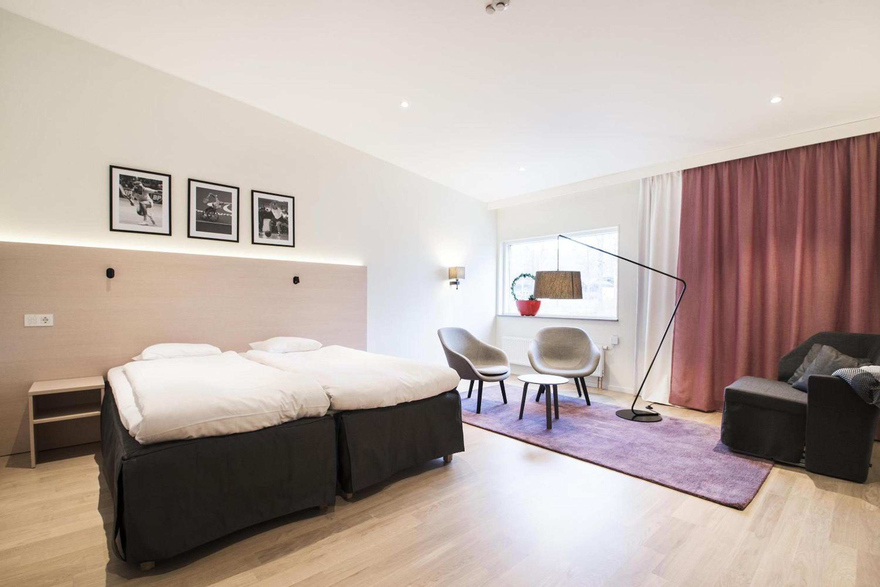 Junior Suite with Two Single Beds, Chair Bed and Mini Bar - Non-Smoking
