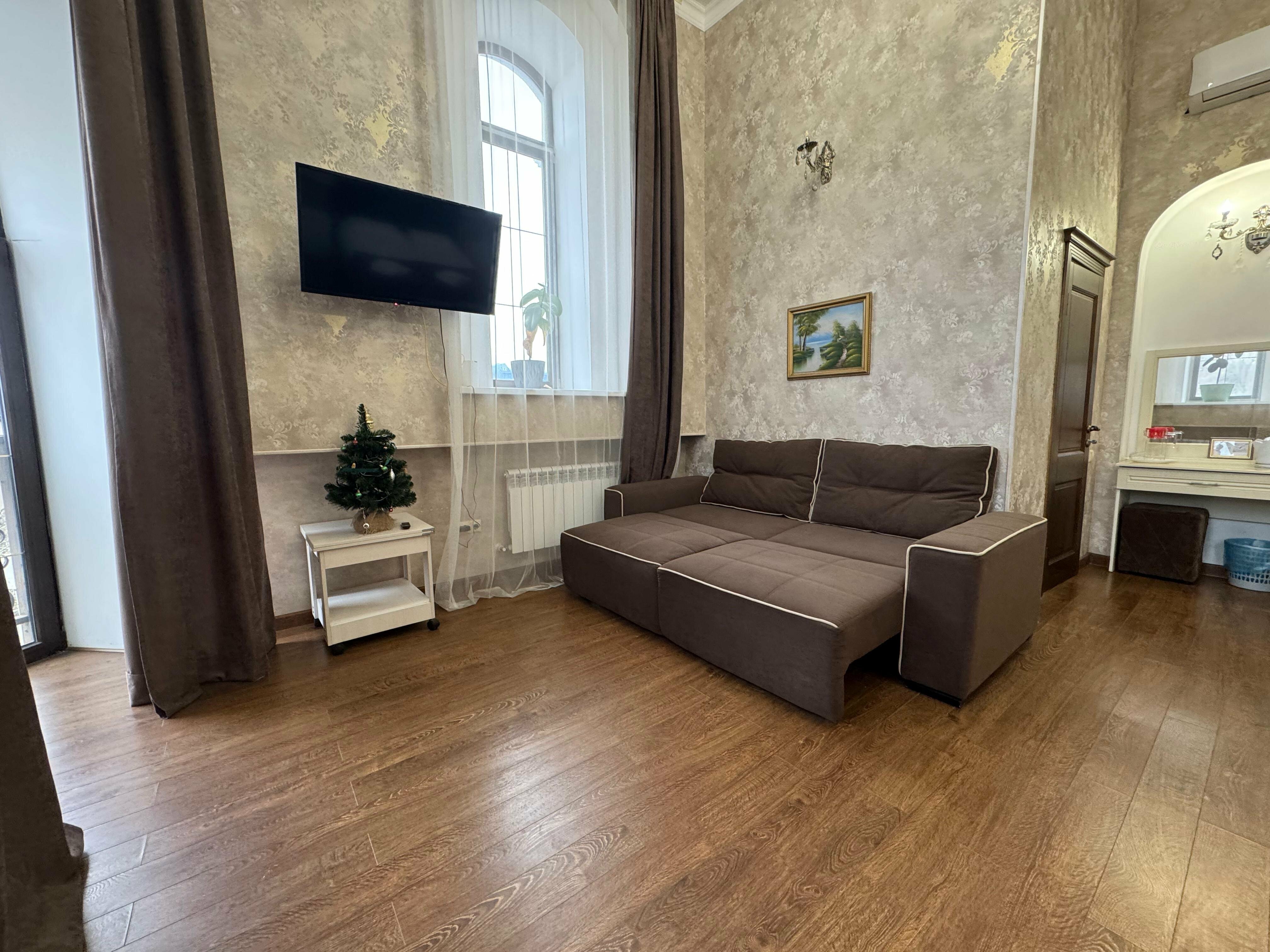 Семейный номер с французским балконом