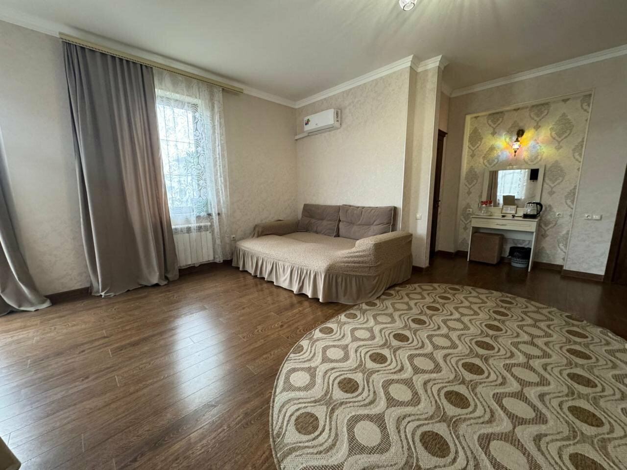 Семейный номер с 2-мя французскими балконами