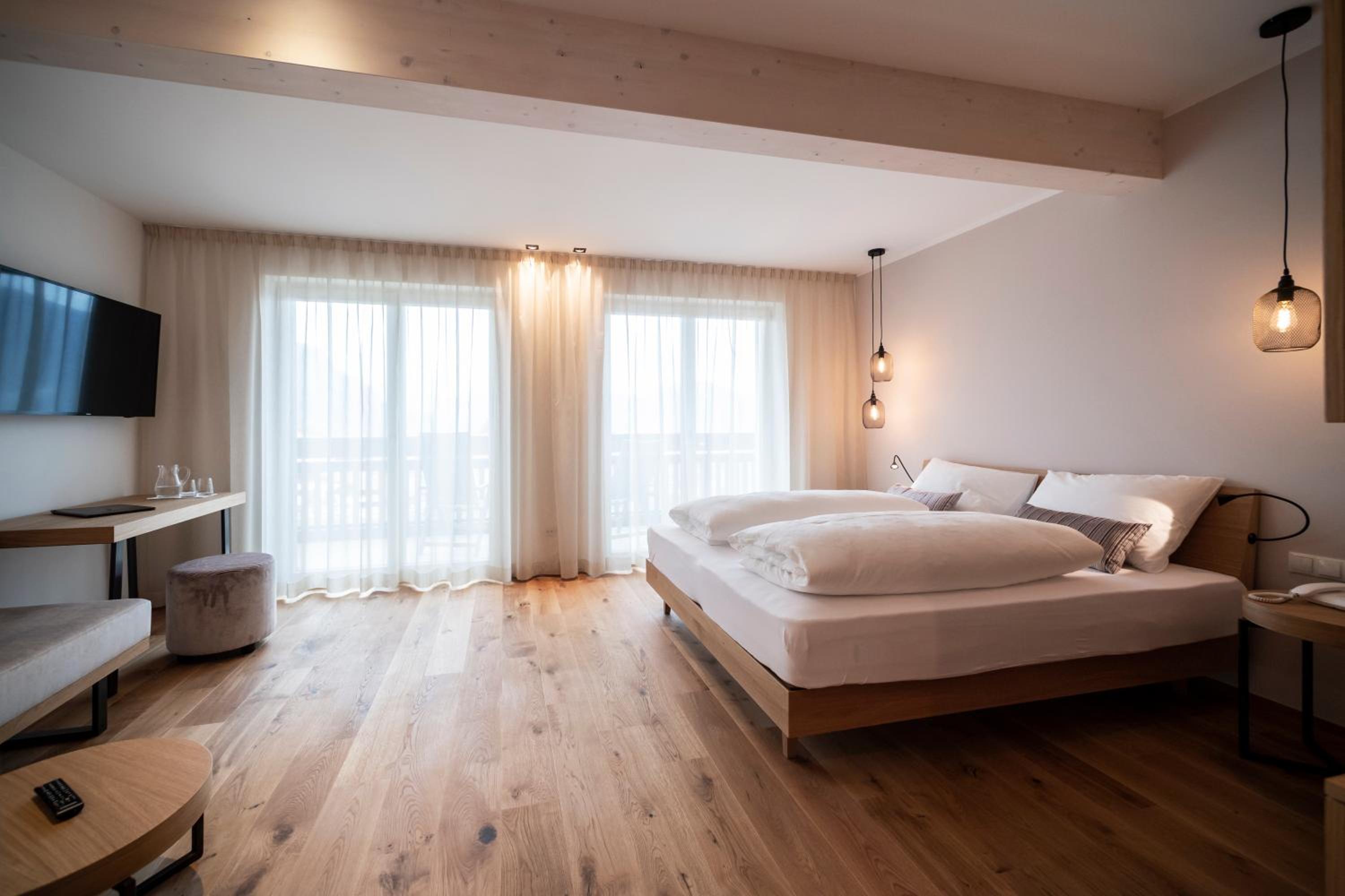 Deluxe Double Room with Castle View