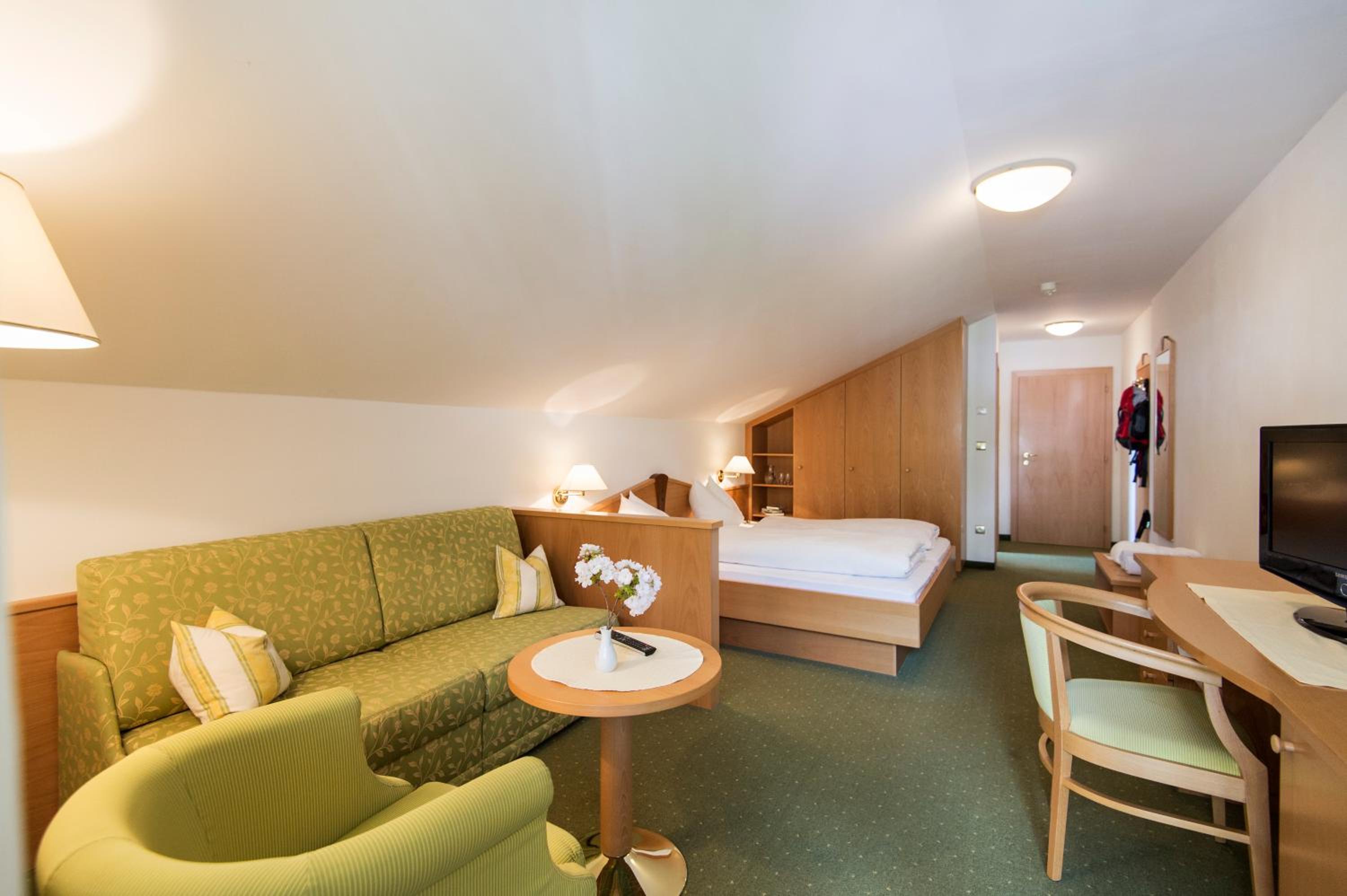 Classic Double Room with Valley View