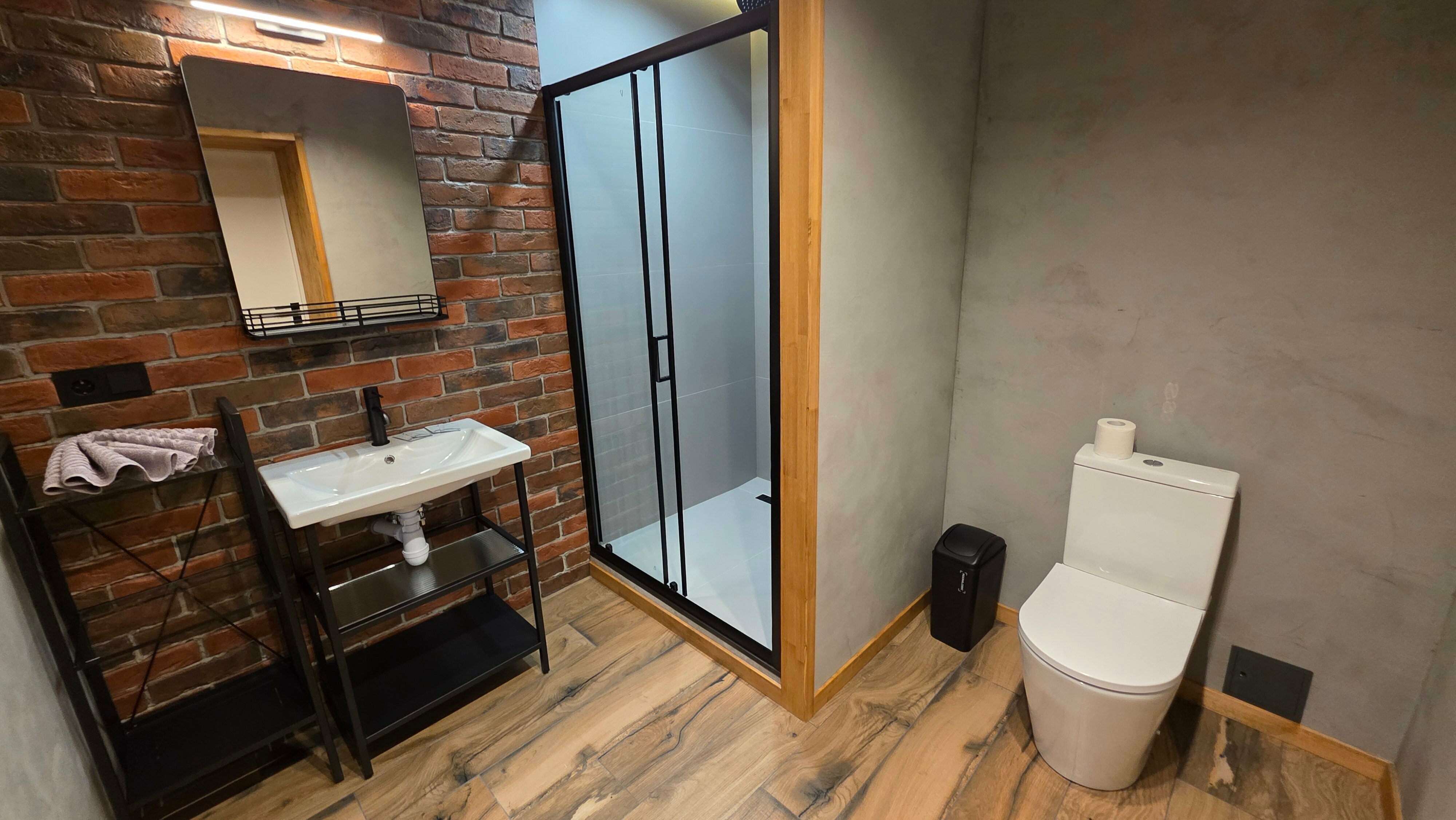 Двухместный номер с 1 кроватью и собственной ванной комнатой