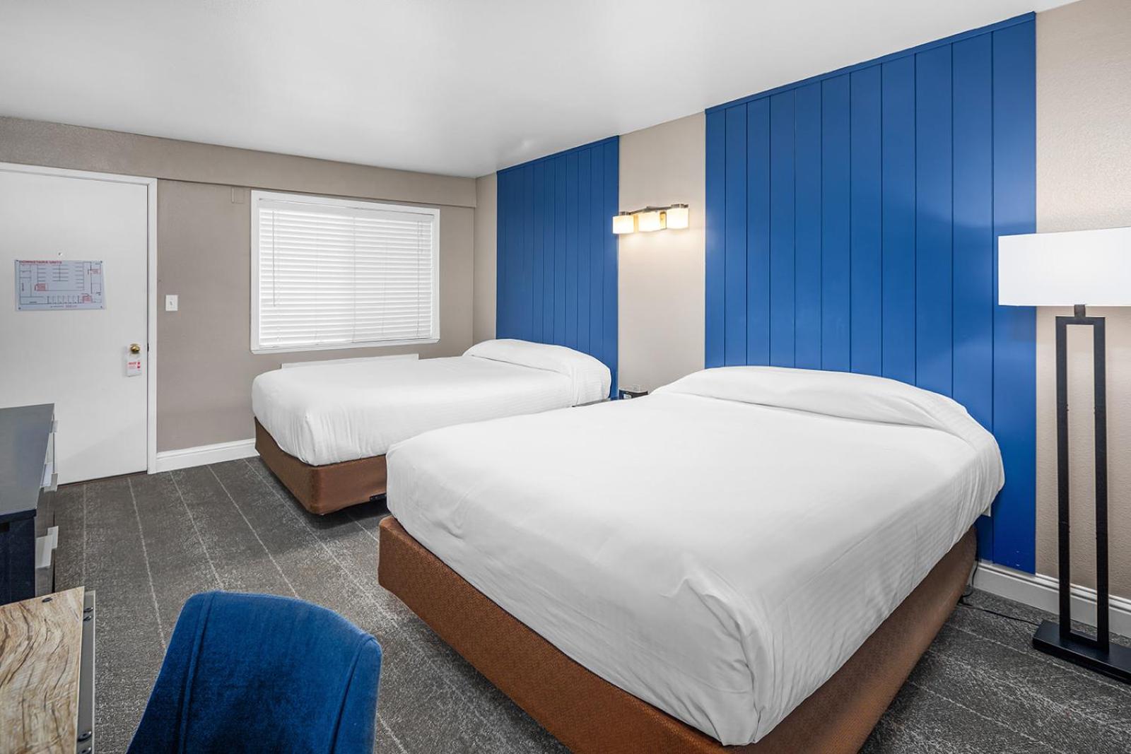 Deluxe Queen Room