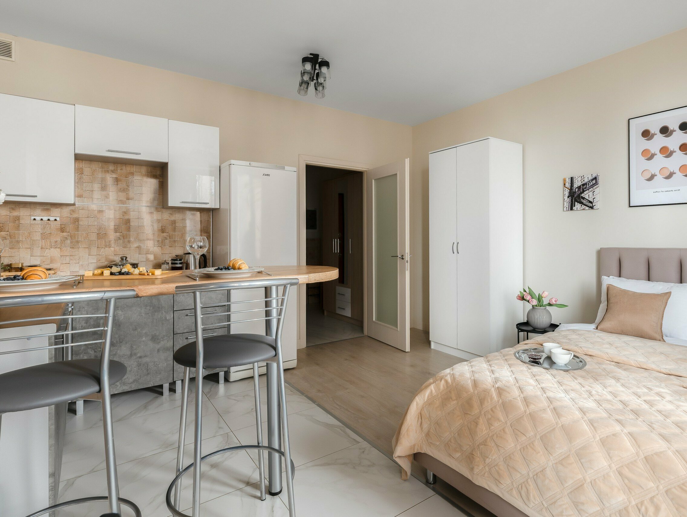 Uptown - 2х местные делюкс апартаменты в "Савеловский-Сити" (23 этаж)