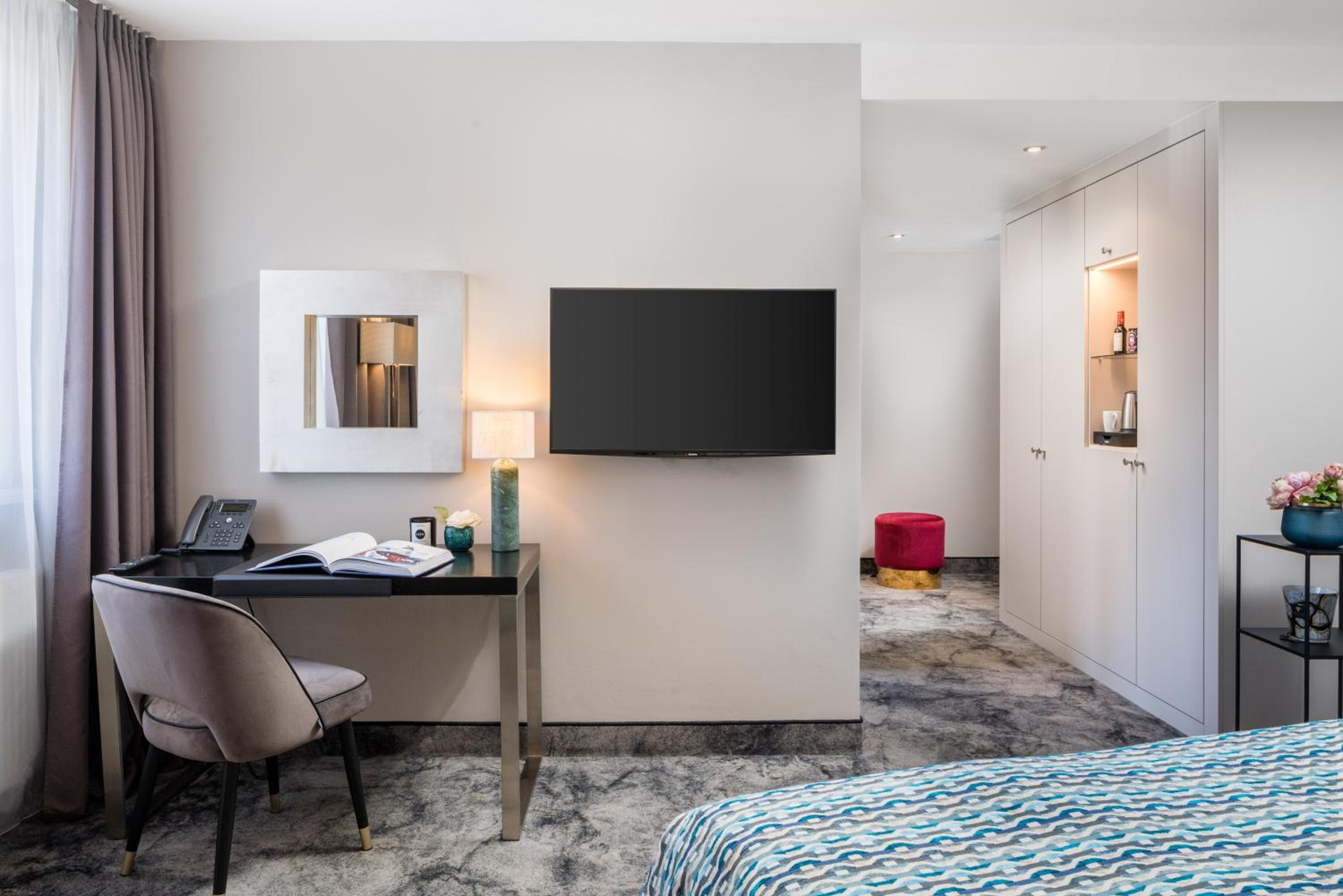 Deluxe Double or Twin Room