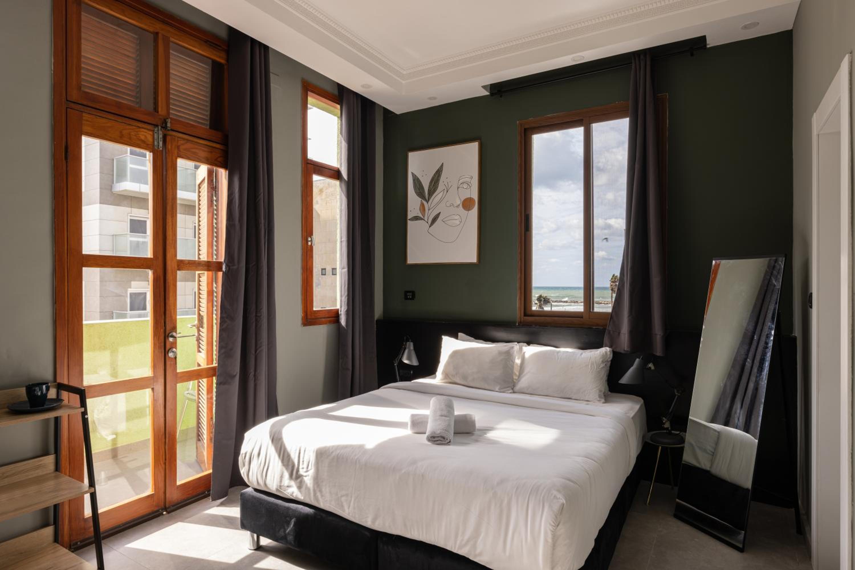 Studio with Balcony (2 Adults)